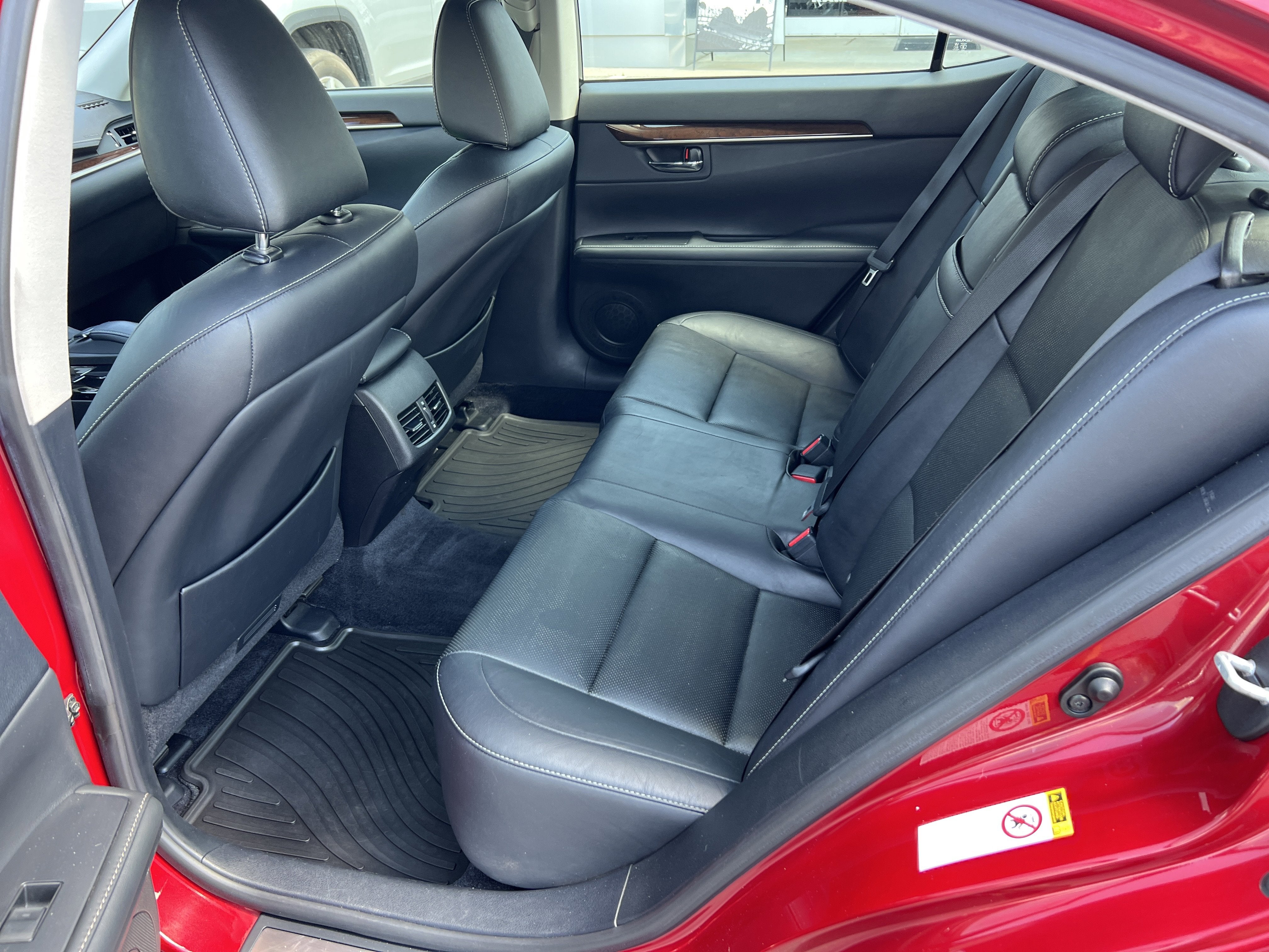 2015 Lexus ES 350 4dr Sdn