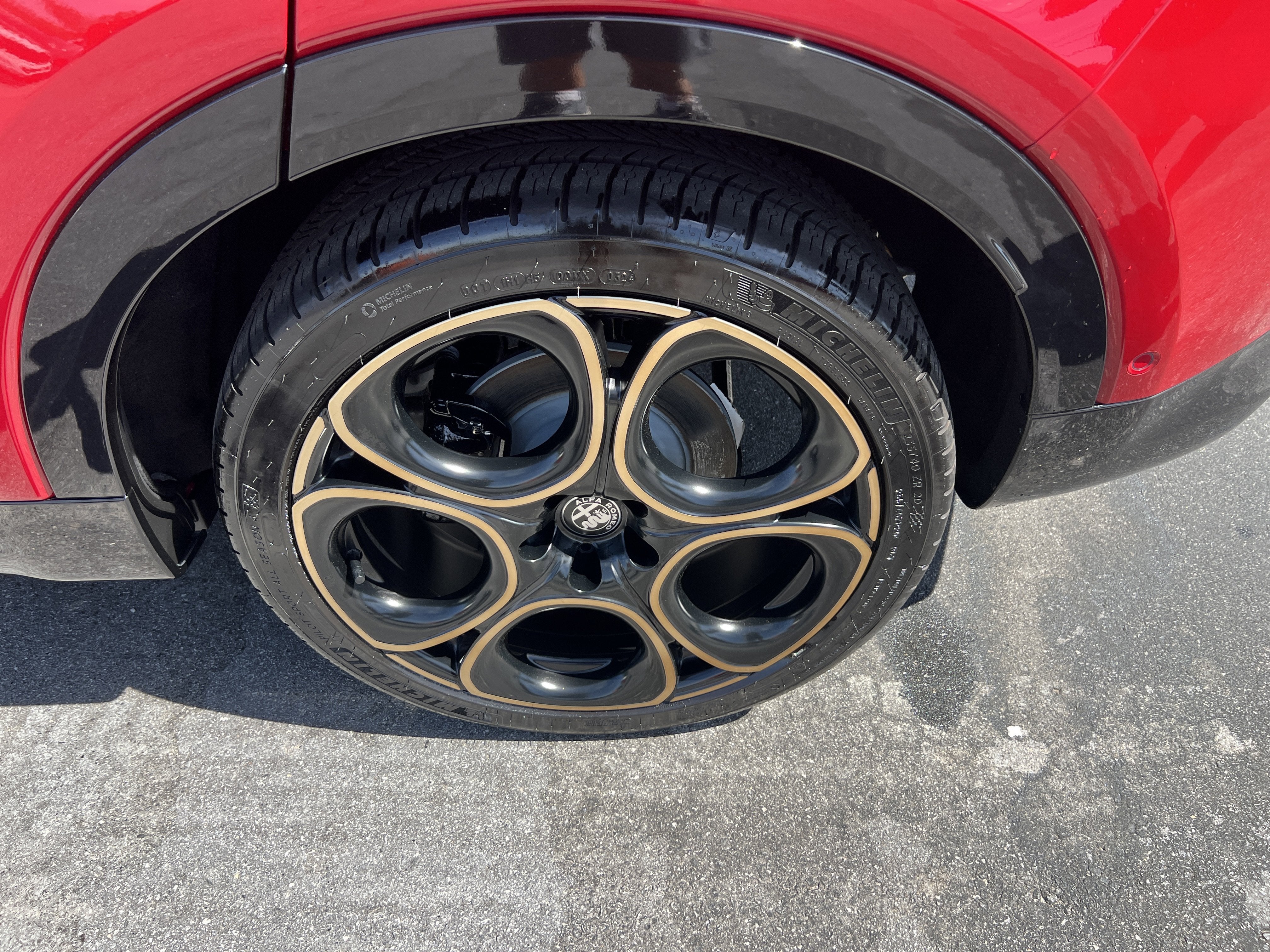 2025 Alfa Romeo Tonale Special Edition Intensa