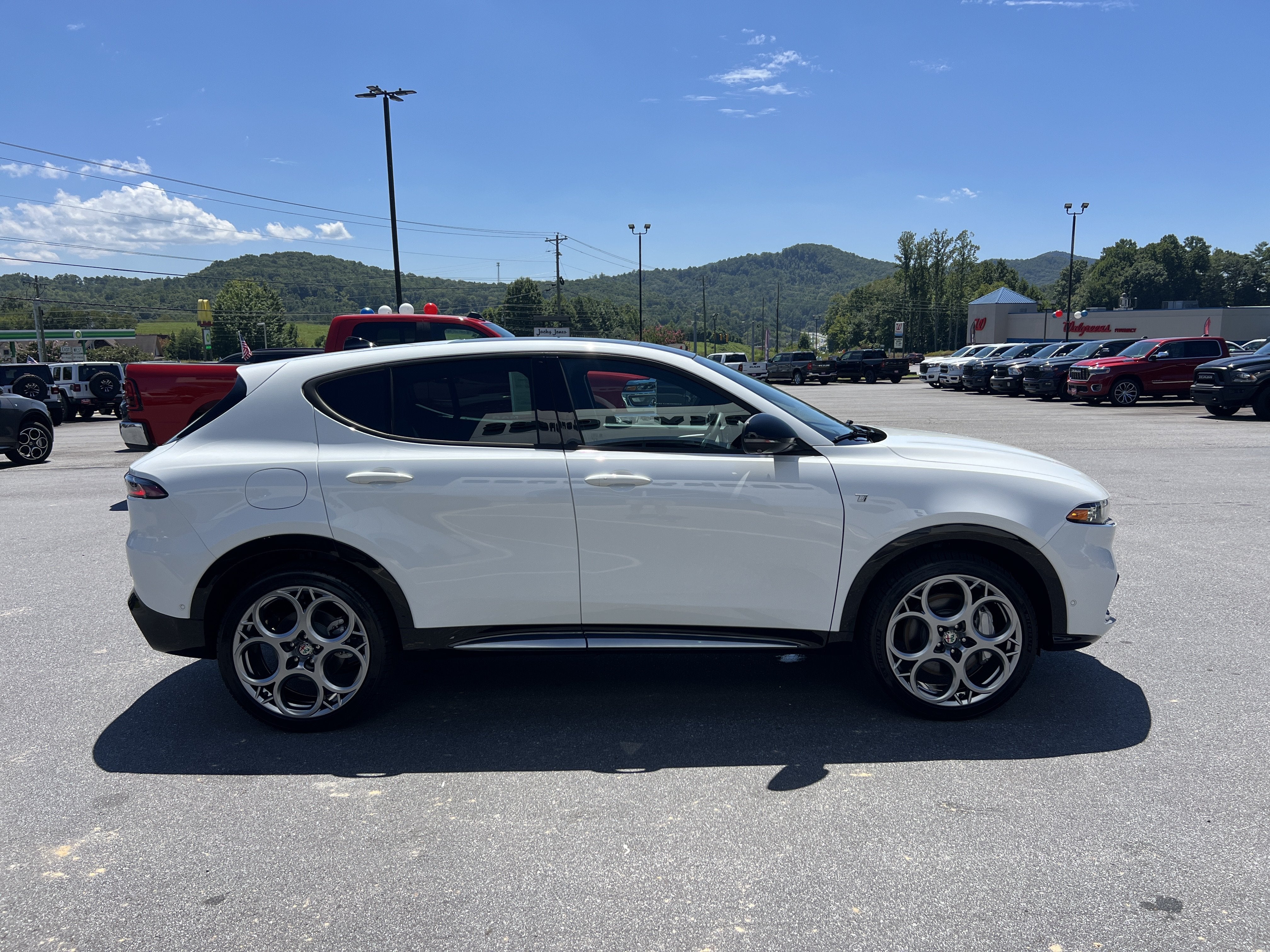 2024 Alfa Romeo Tonale Ti