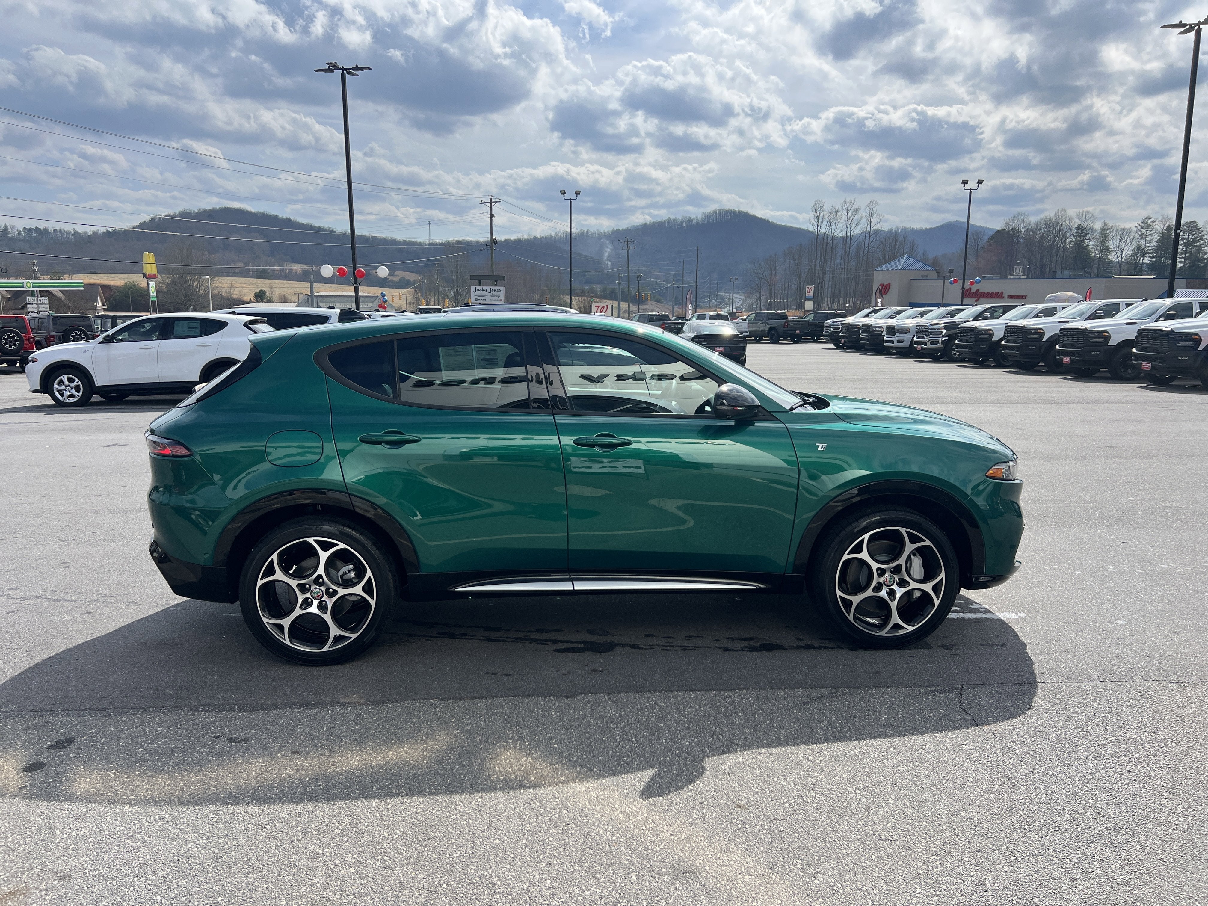 2024 Alfa Romeo Tonale Ti