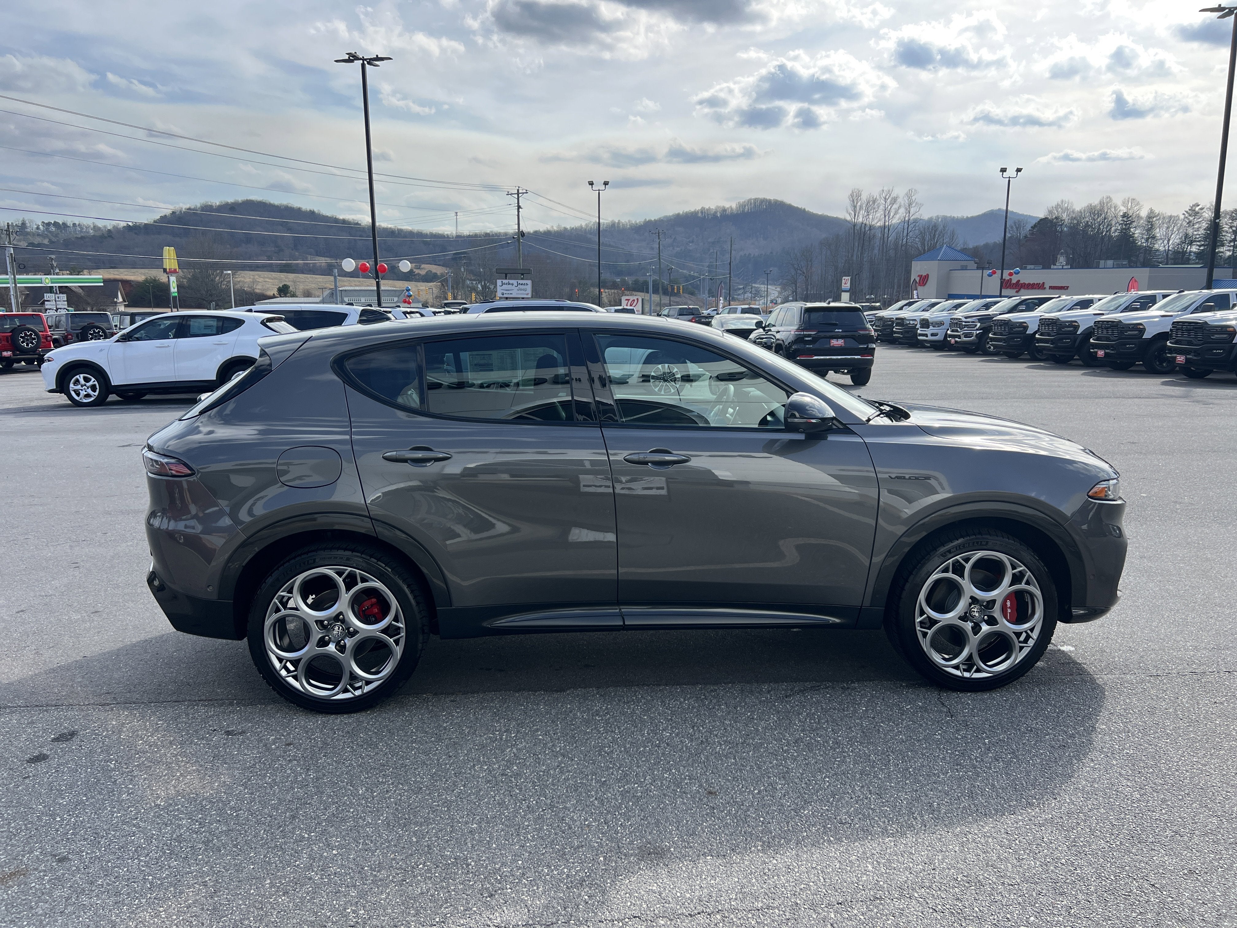 2024 Alfa Romeo Tonale Veloce