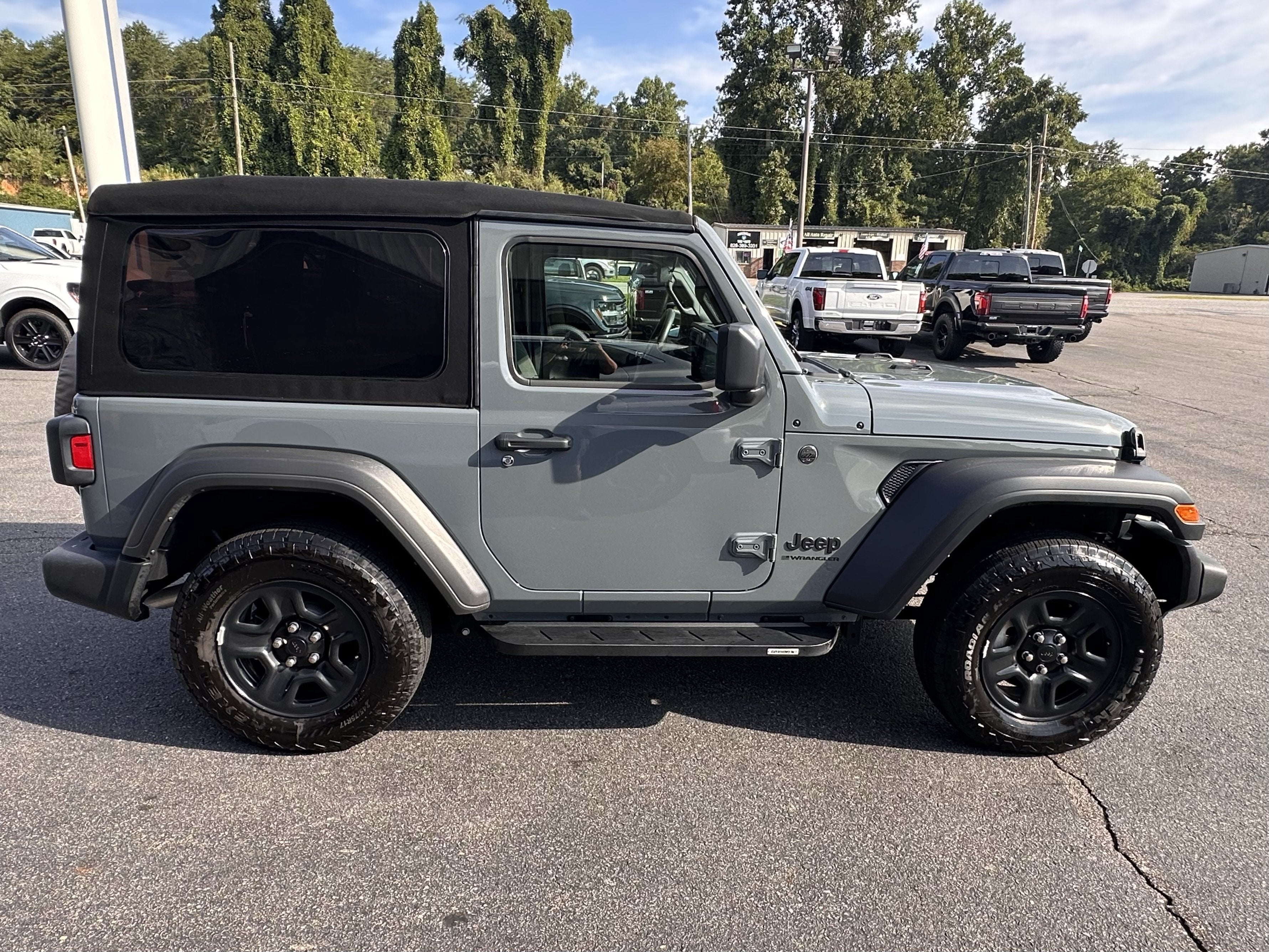 2024 Jeep Wrangler Sport