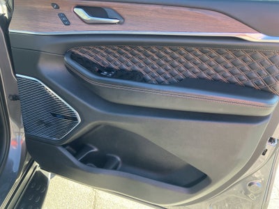 2023 Jeep Grand Cherokee Summit