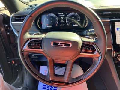 2023 Jeep Grand Cherokee Summit