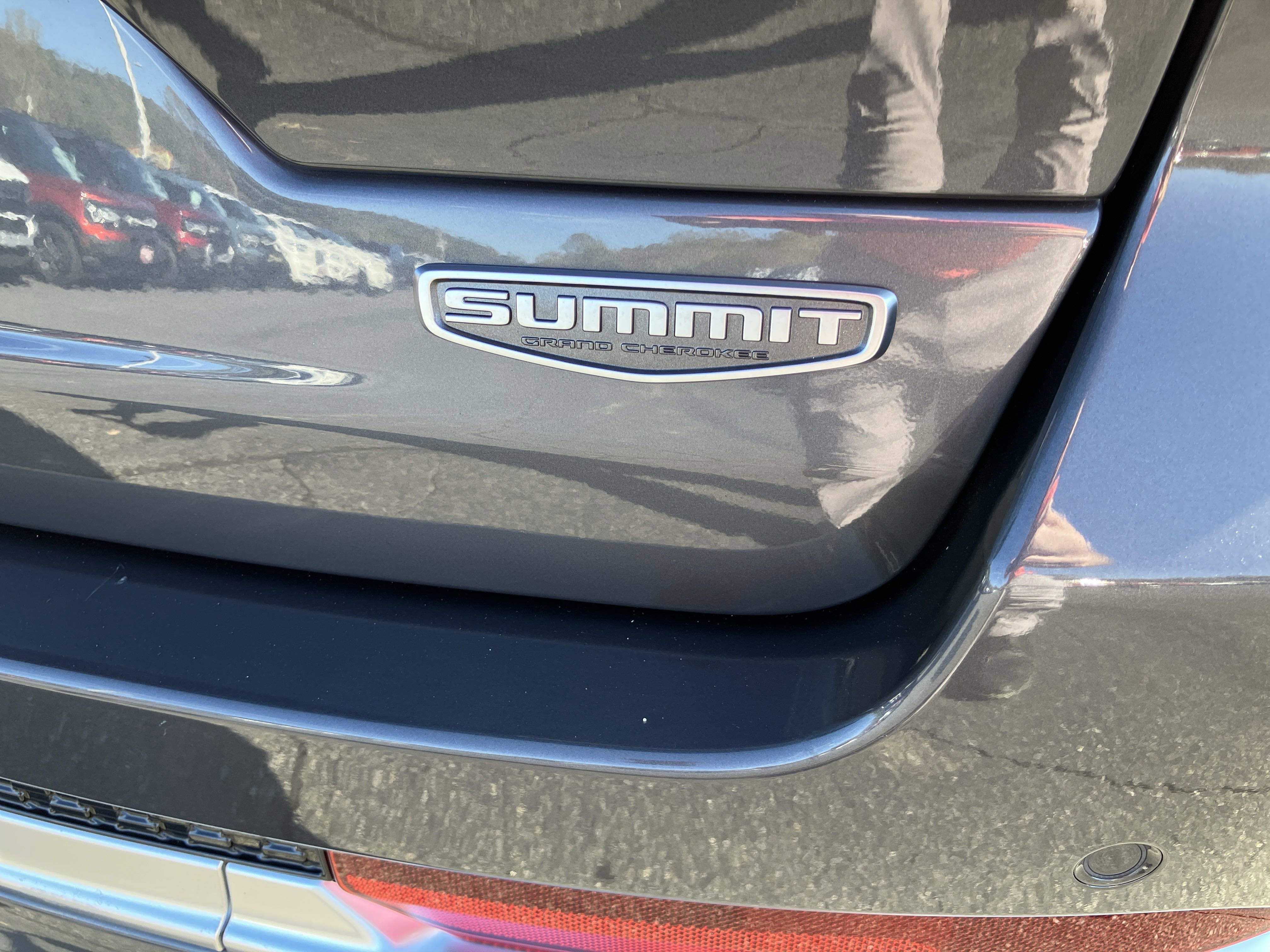 2023 Jeep Grand Cherokee Summit