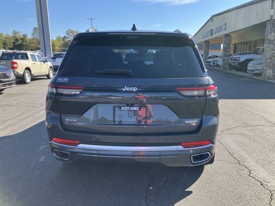 2023 Jeep Grand Cherokee Summit