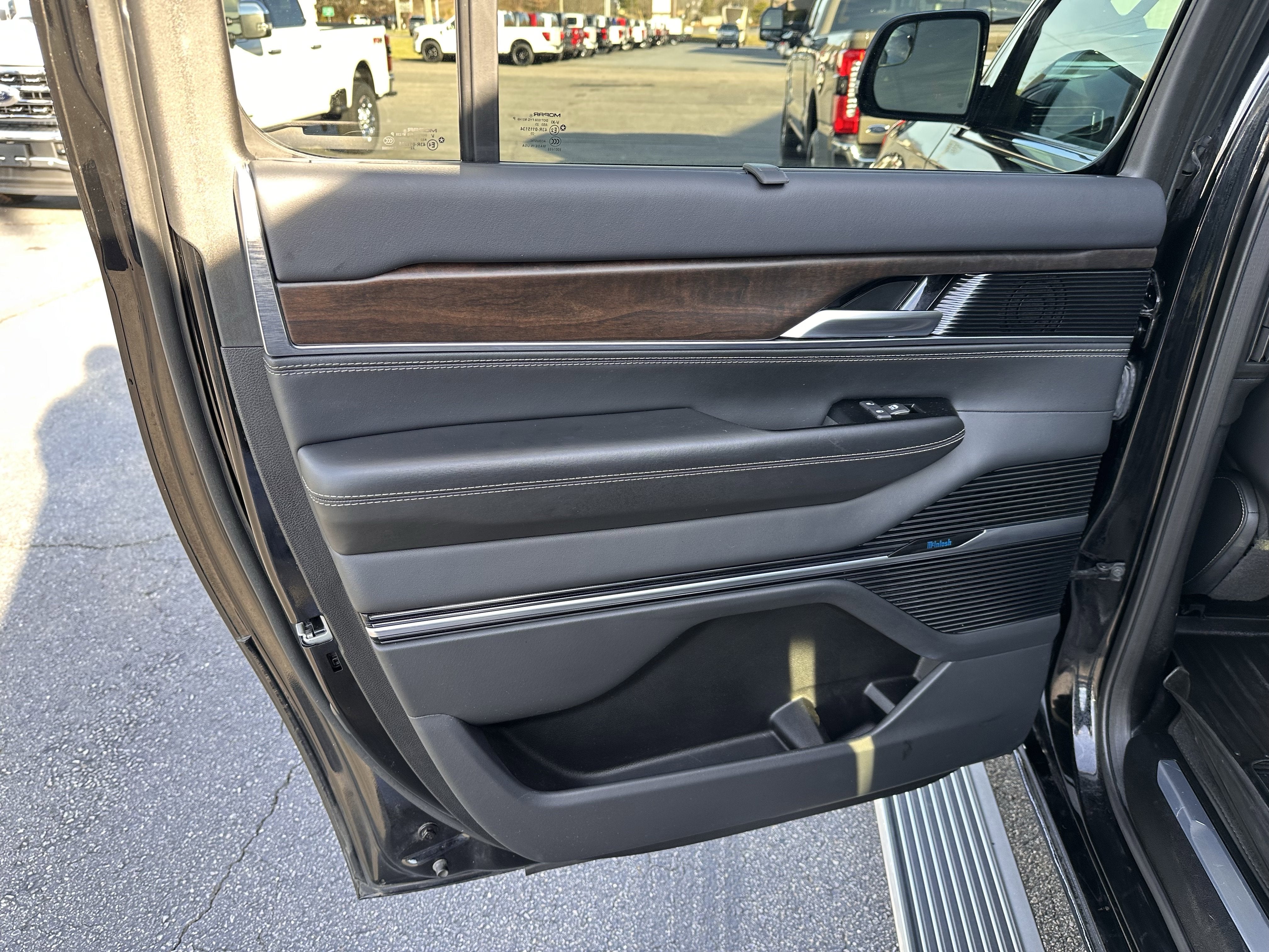 2023 Jeep Grand Wagoneer L Series II