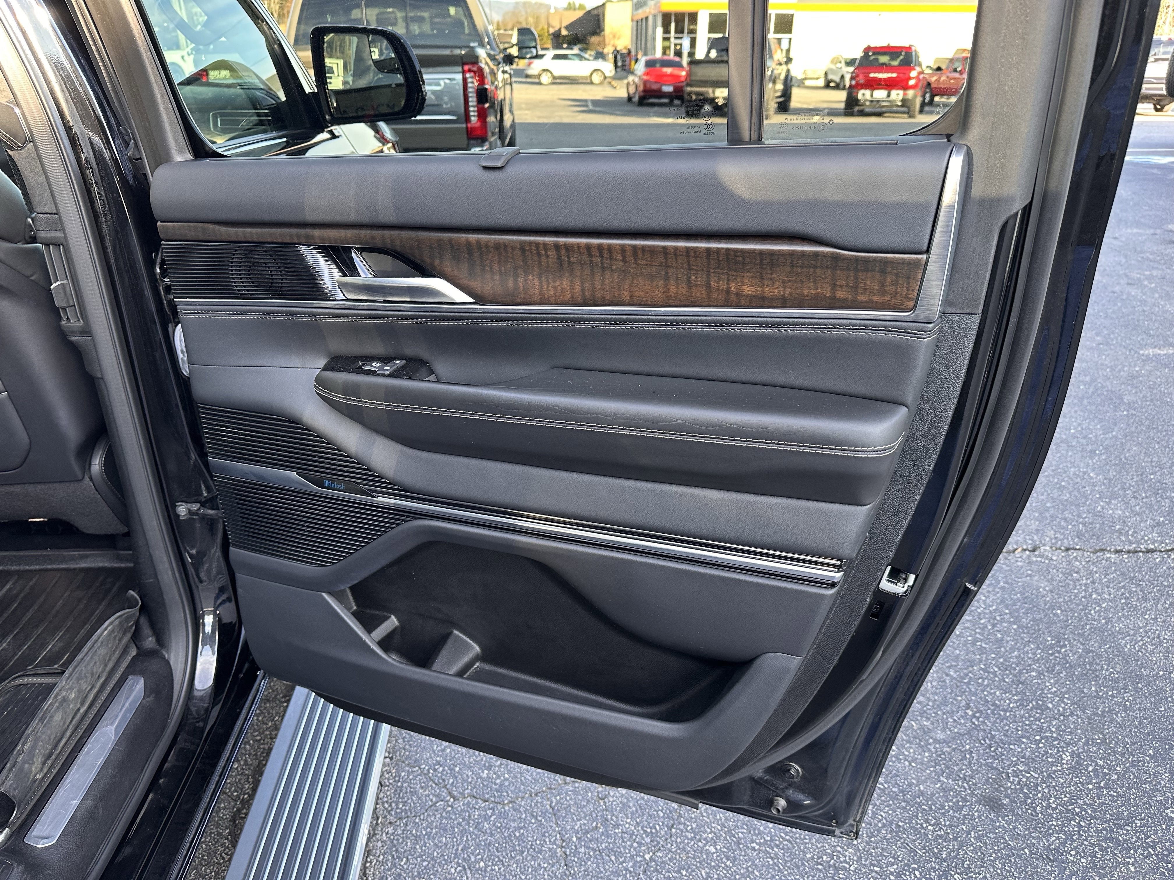 2023 Jeep Grand Wagoneer L Series II