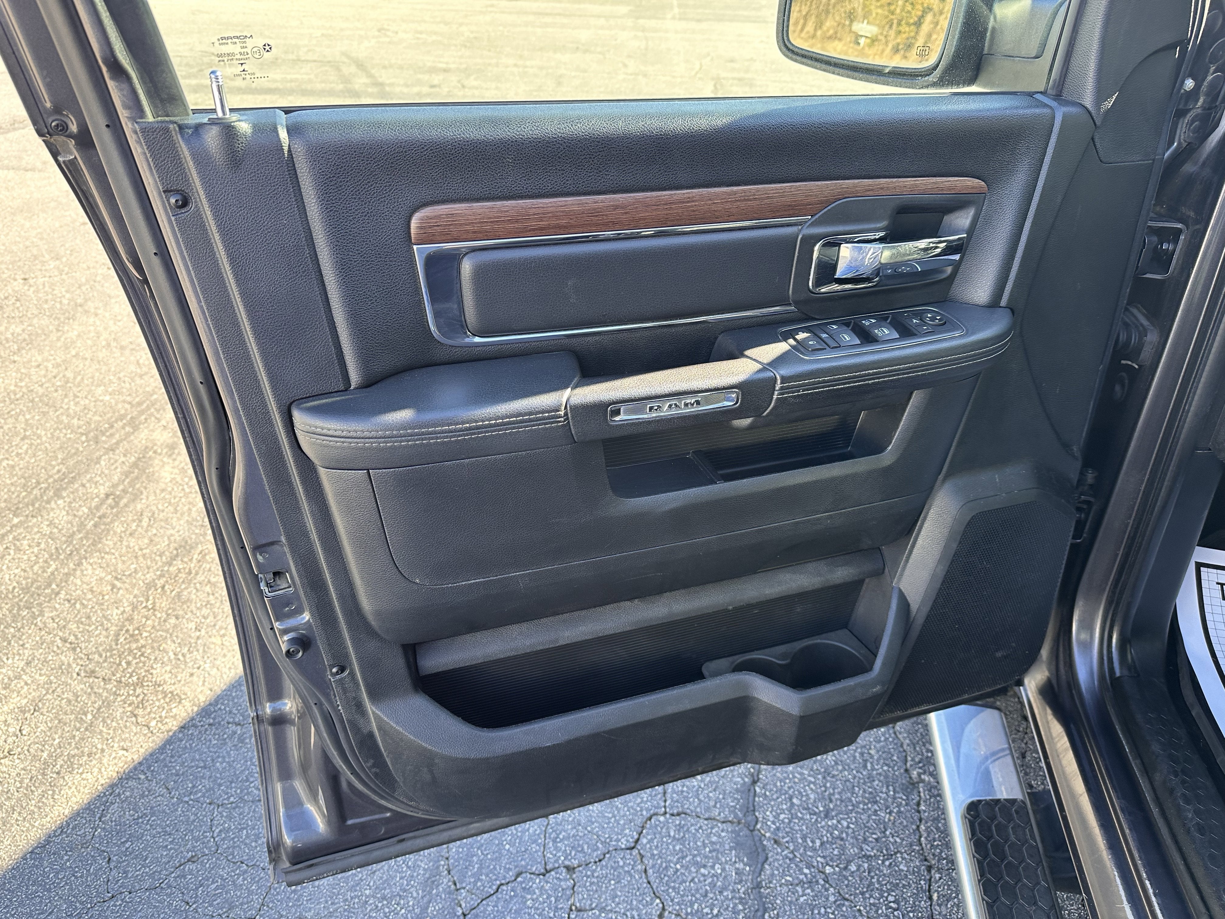 2016 RAM 1500 Laramie