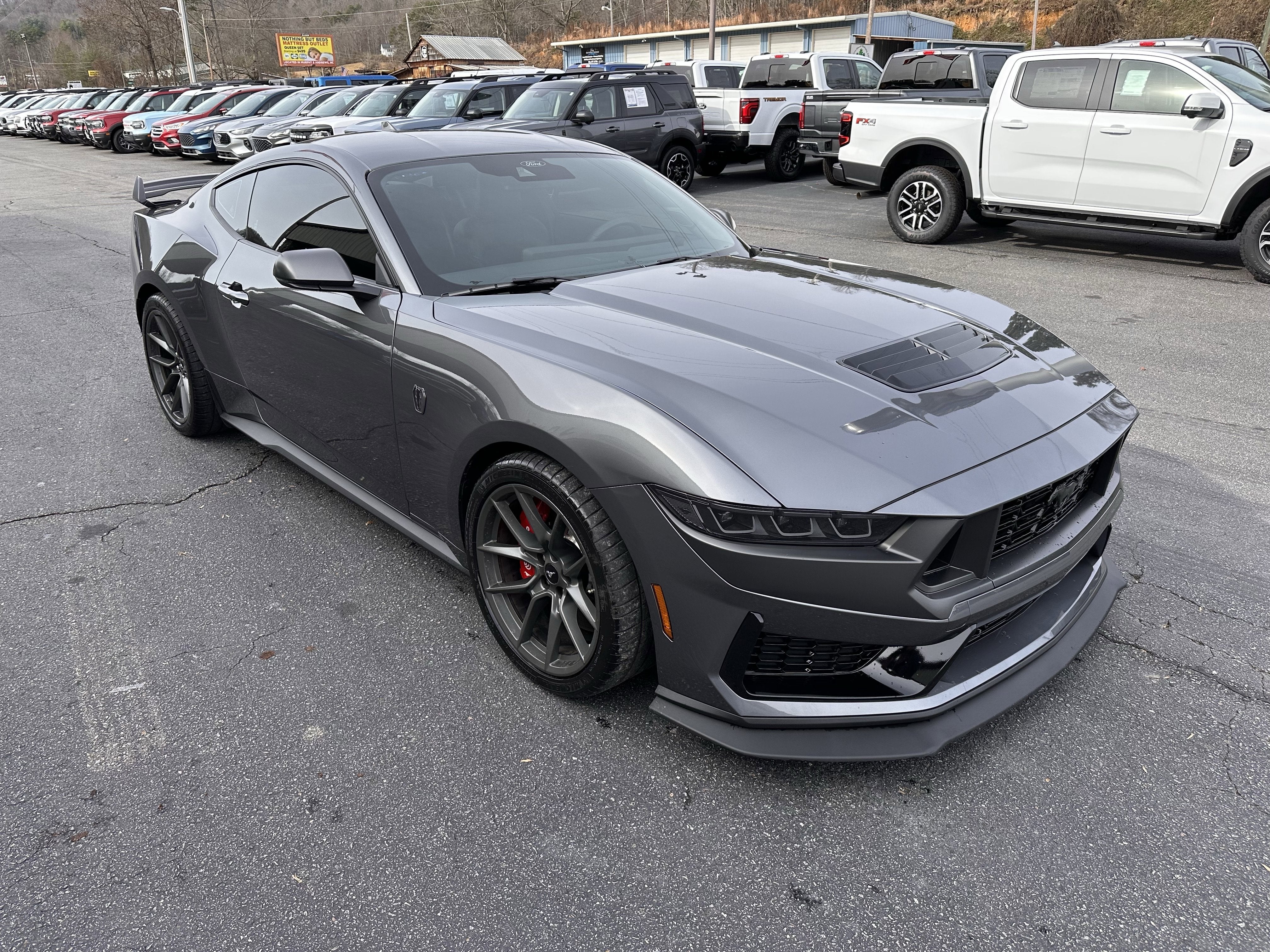 2025 Ford Mustang Dark Horse