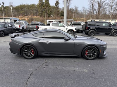 2025 Ford Mustang Dark Horse