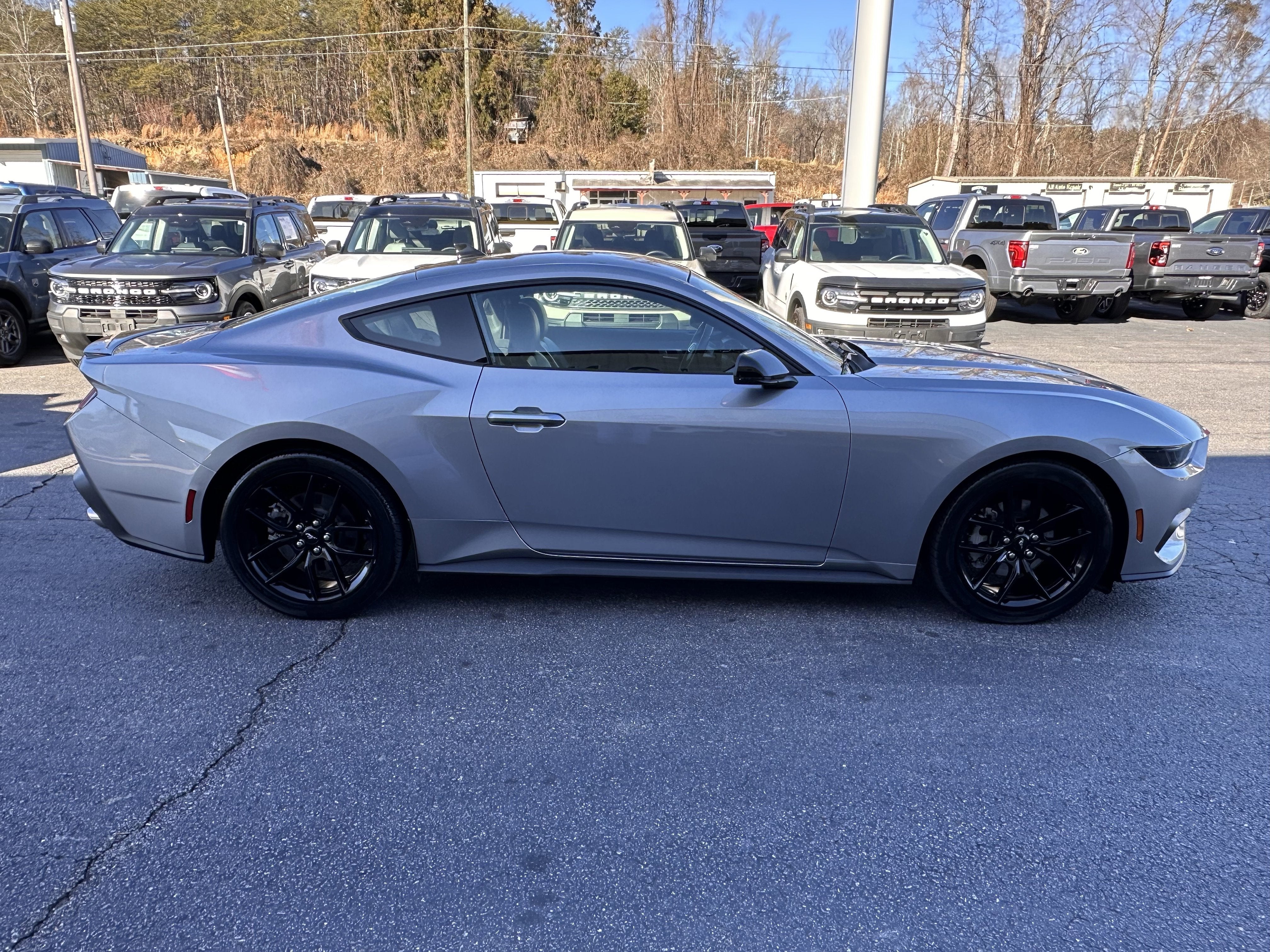 2024 Ford Mustang EcoBoost Premium