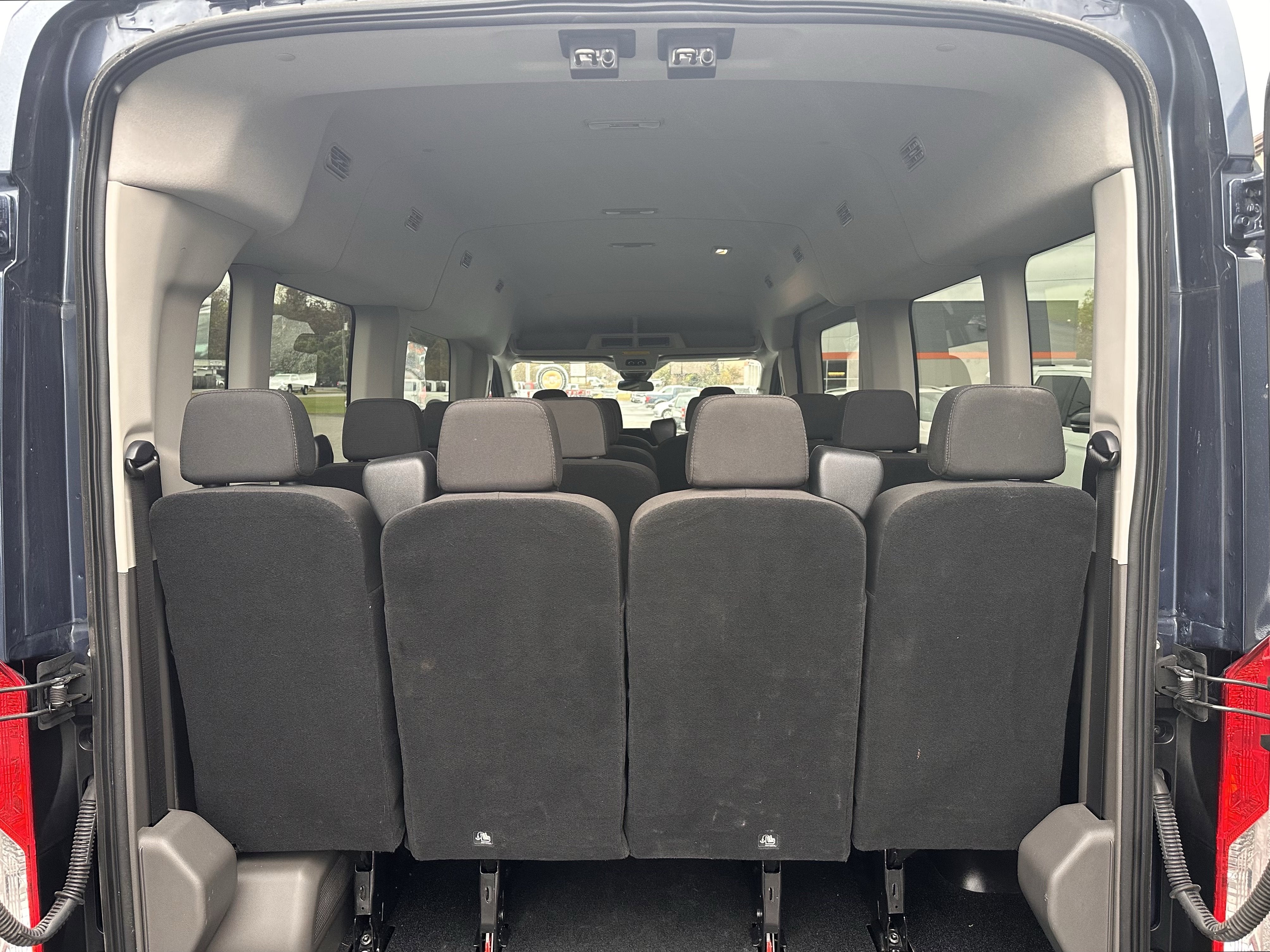 2025 Ford Transit MR Passenger Wagon XL