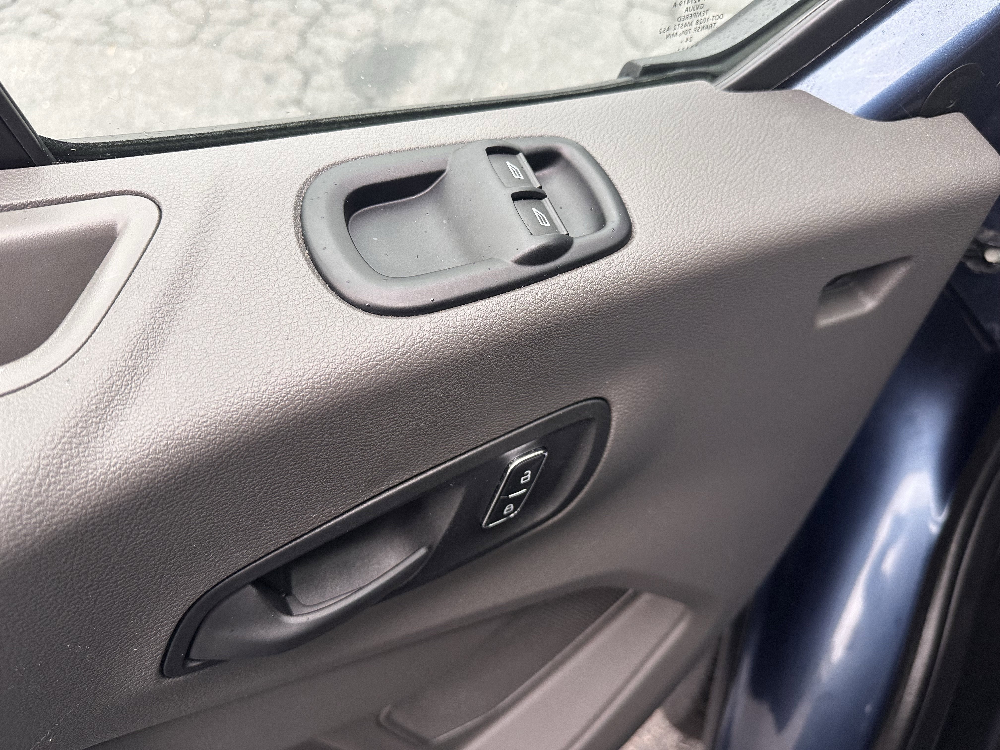 2025 Ford Transit MR Passenger Wagon XL