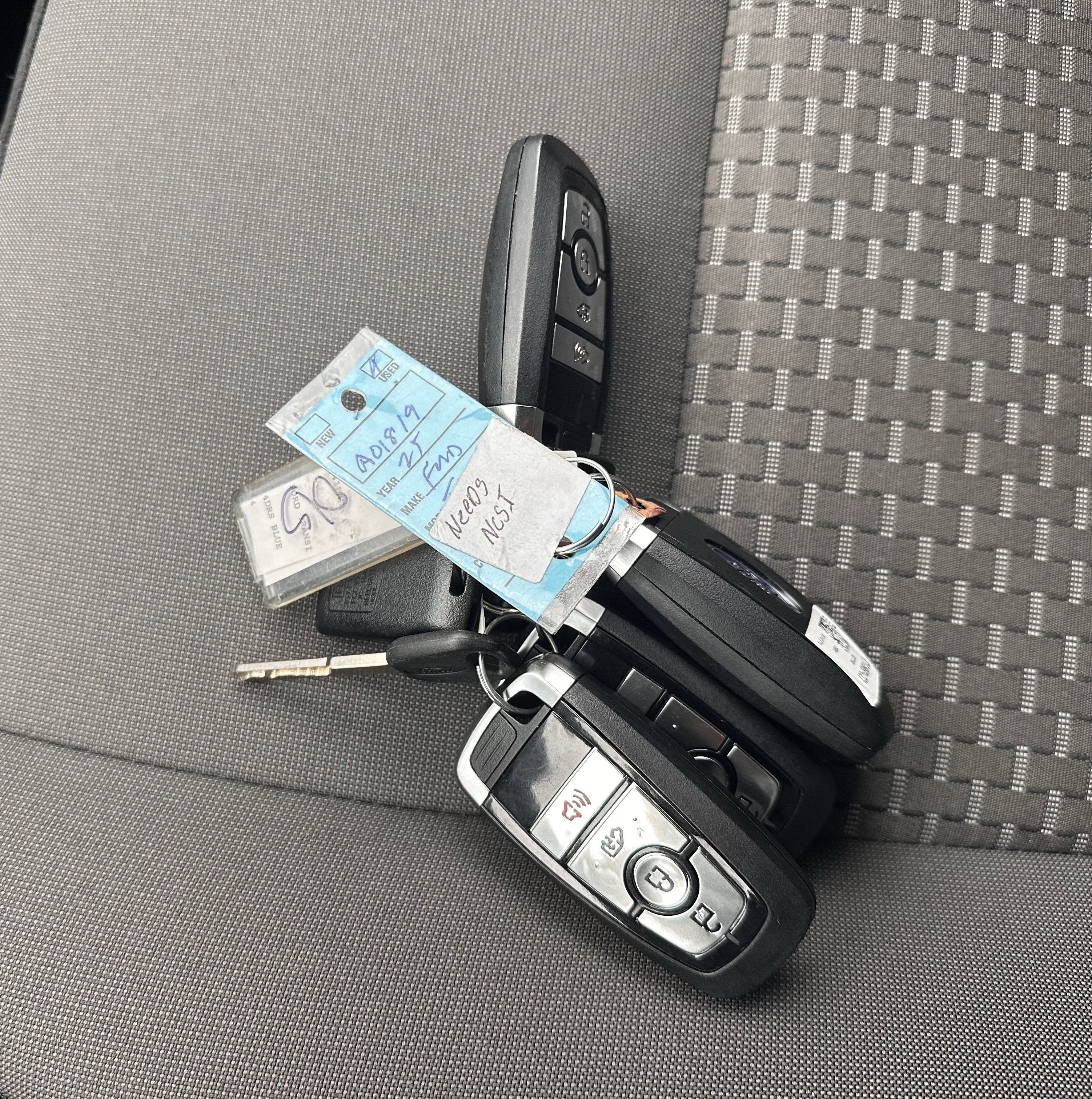 2025 Ford Transit MR Passenger Wagon XL