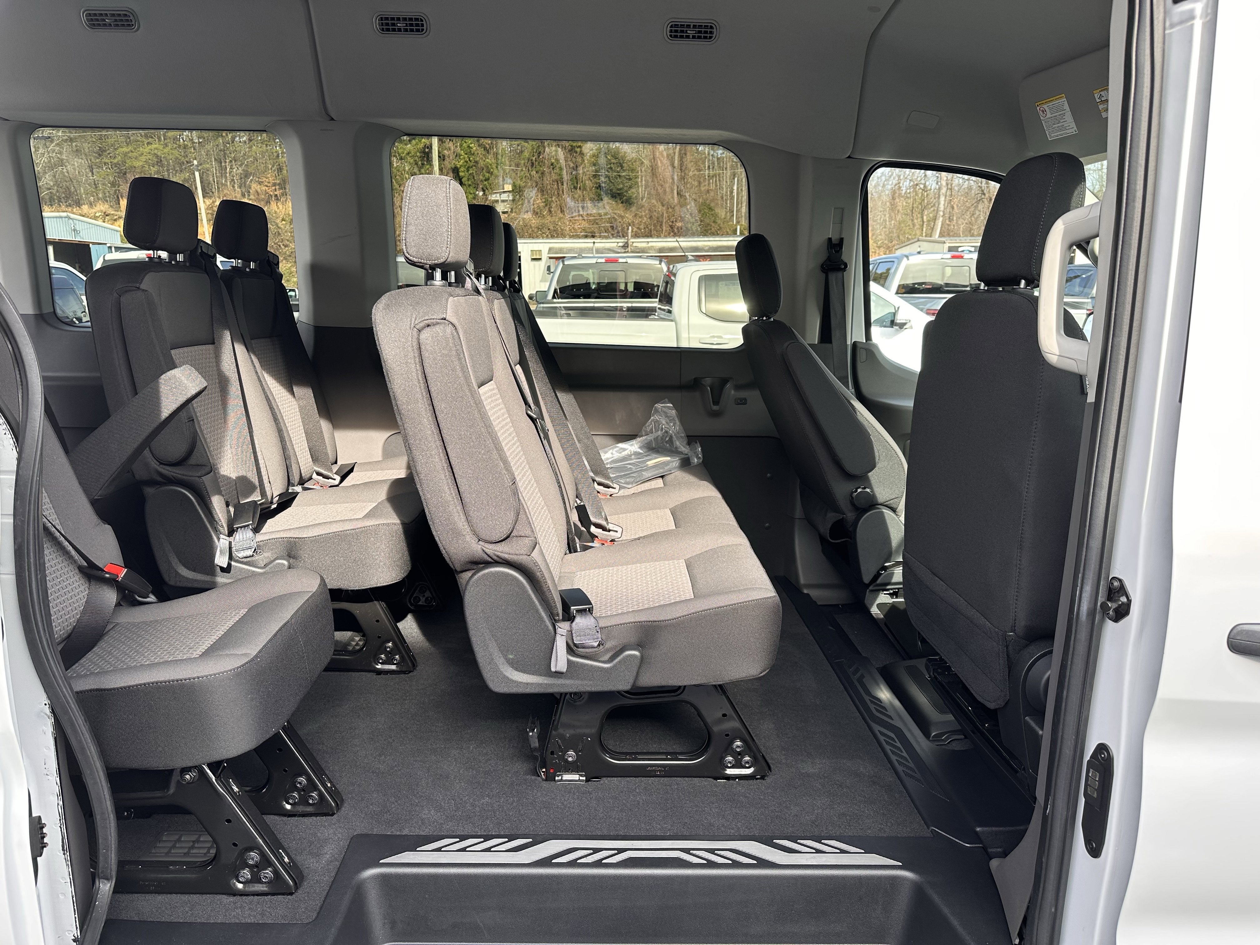 2024 Ford Transit Passenger Wagon XLT