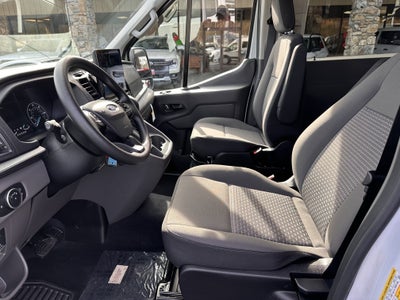 2024 Ford Transit MR Passenger Wagon XLT