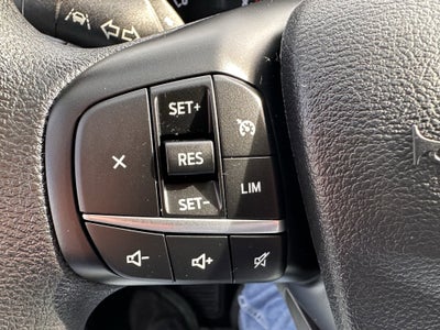 2024 Ford Transit MR Passenger Wagon XLT