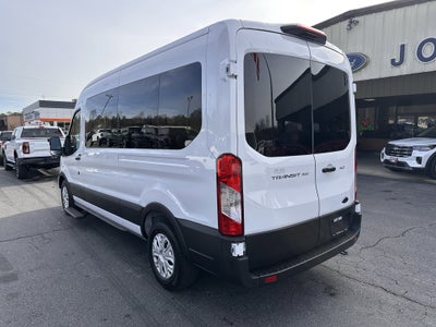 2024 Ford Transit MR Passenger Wagon XLT