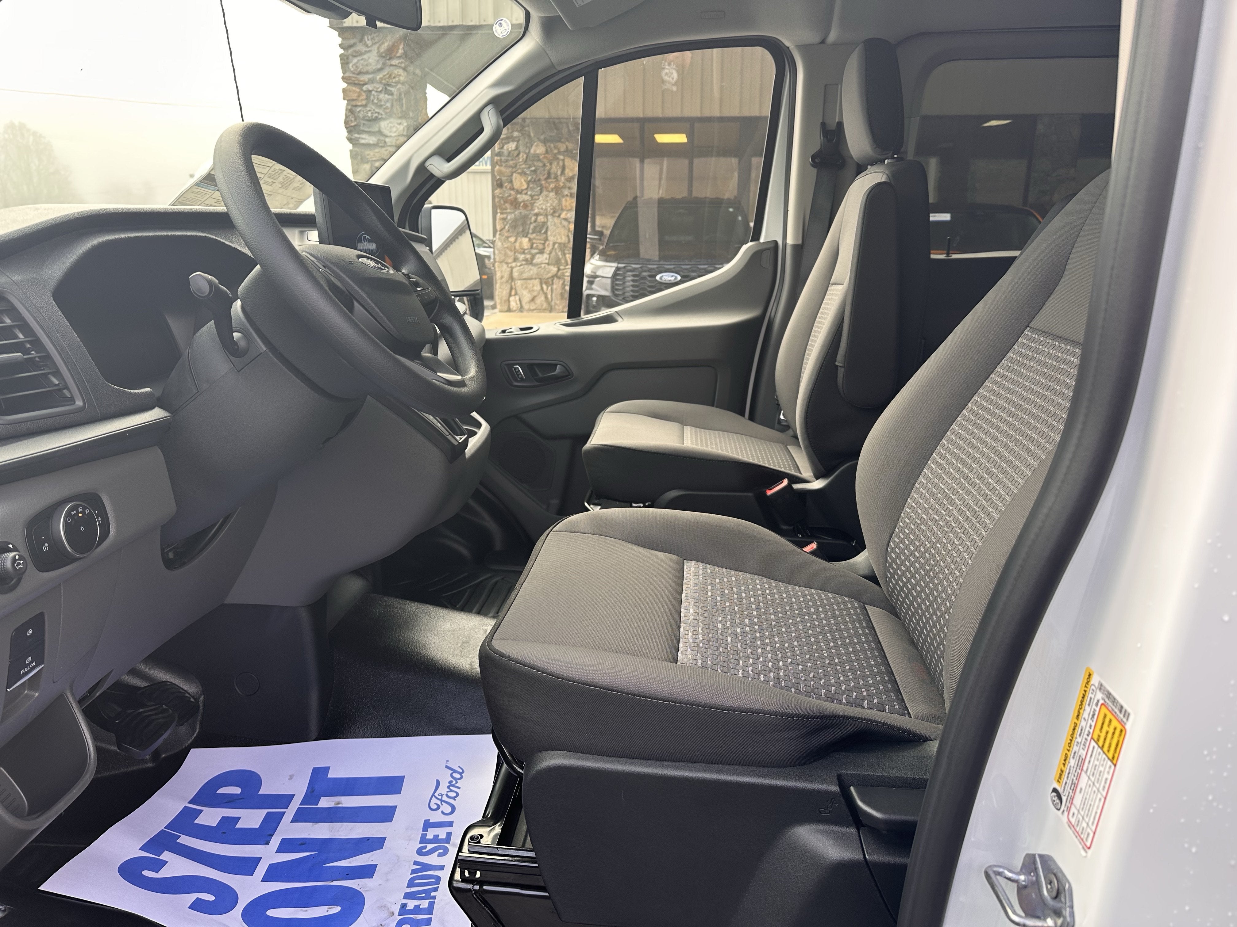 2027 Ford Transit Passenger Wagon XL