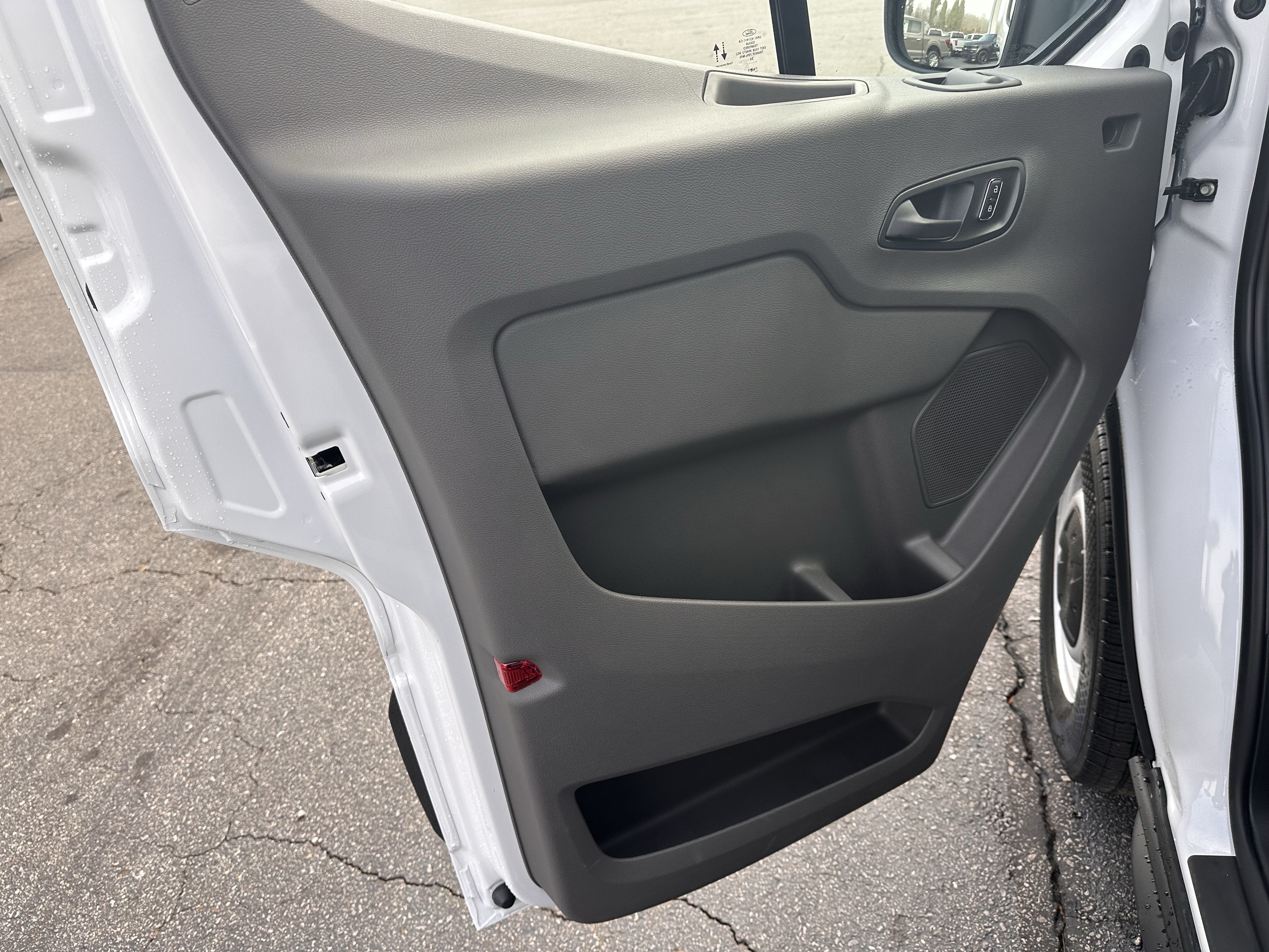 2027 Ford Transit Passenger Wagon XL