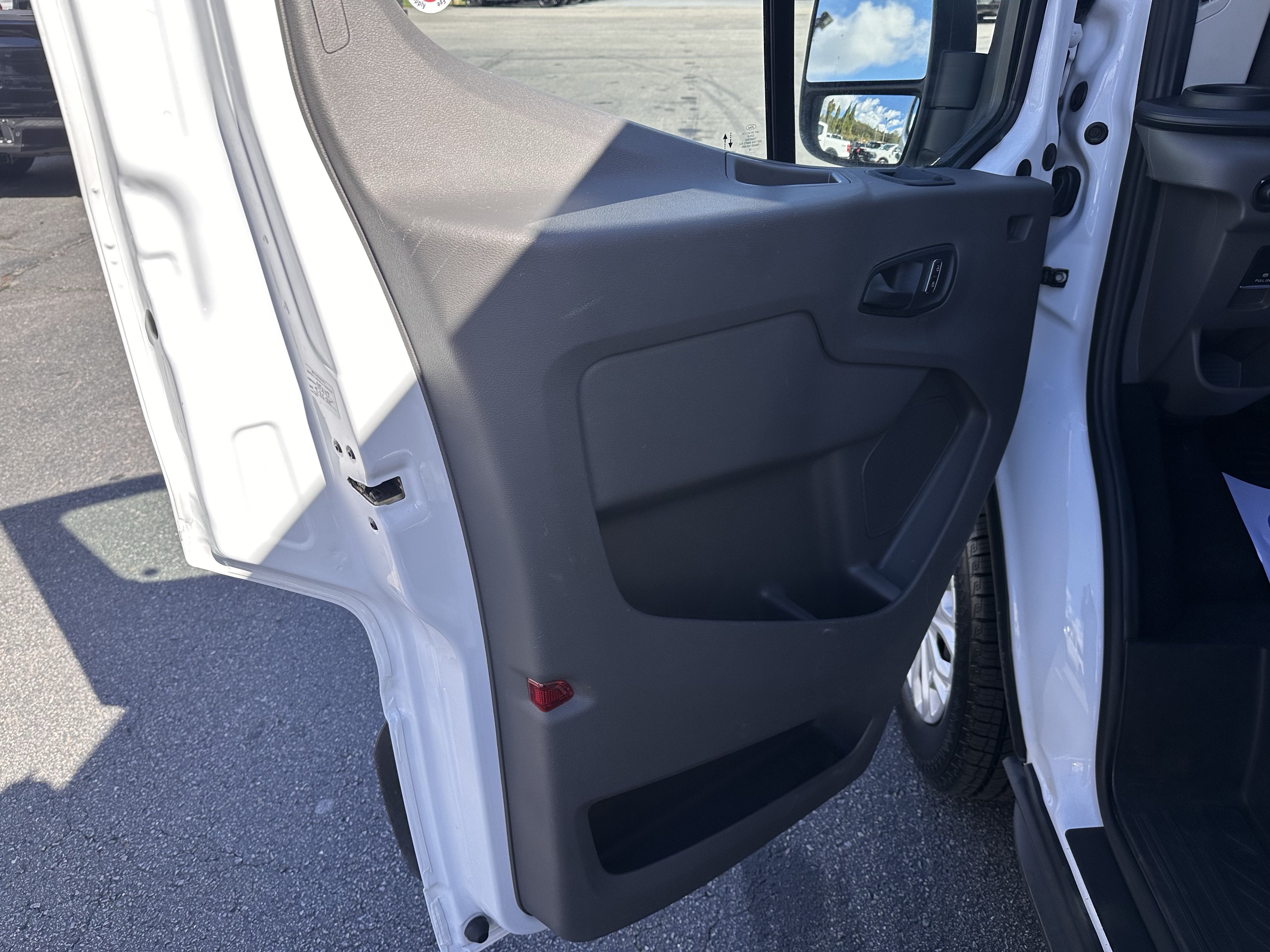 2024 Ford Transit Passenger Wagon XL