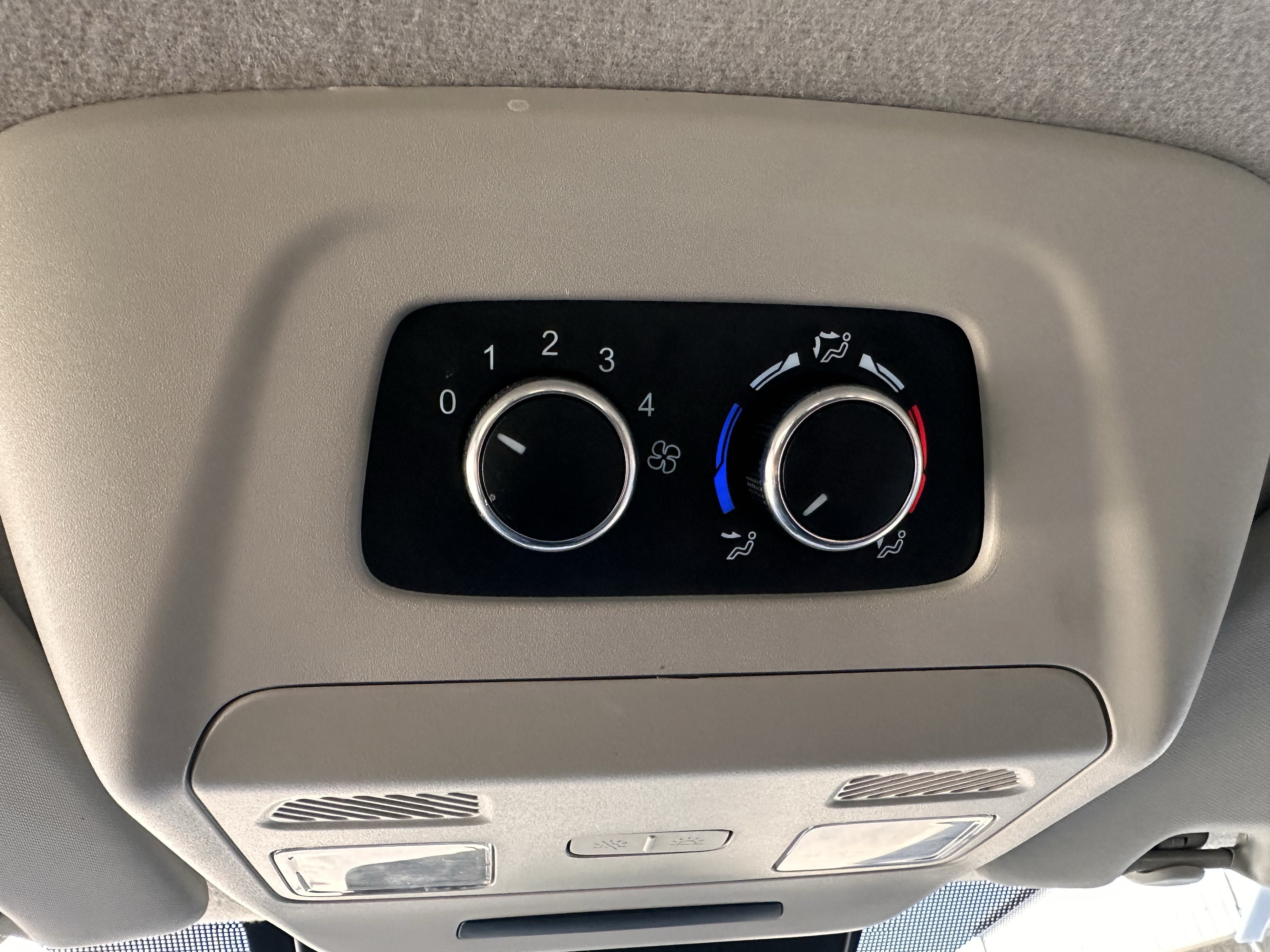 2024 Ford Transit Passenger Wagon XL