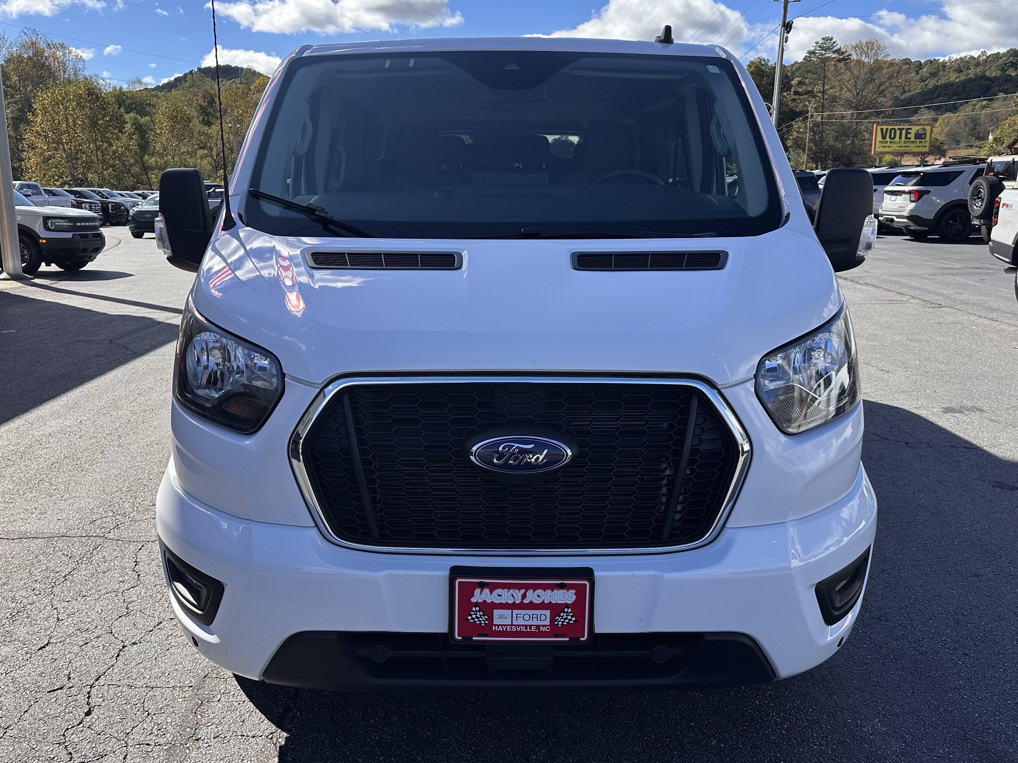 2024 Ford Transit Passenger Wagon XL