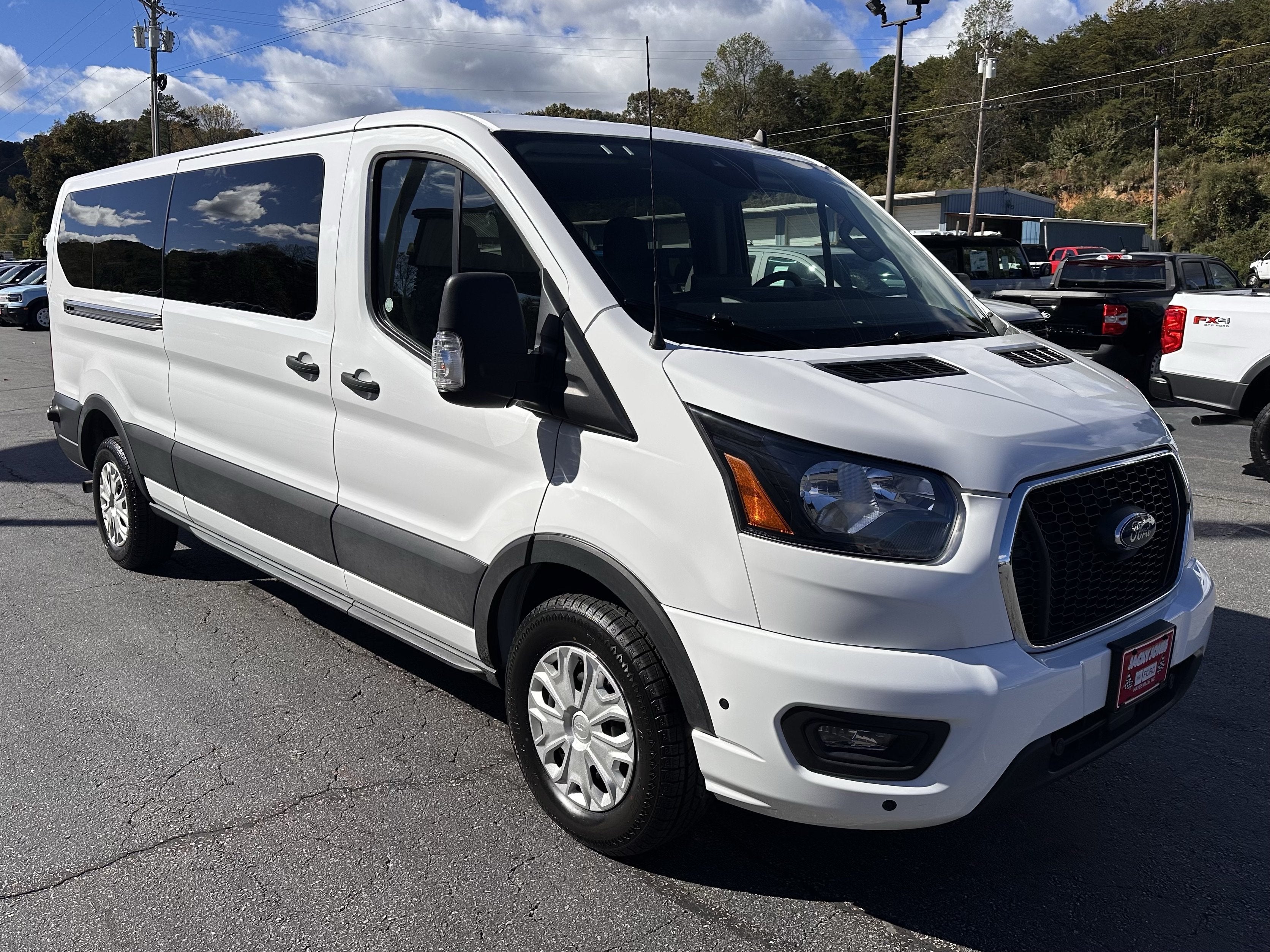 2024 Ford Transit Passenger Wagon XL