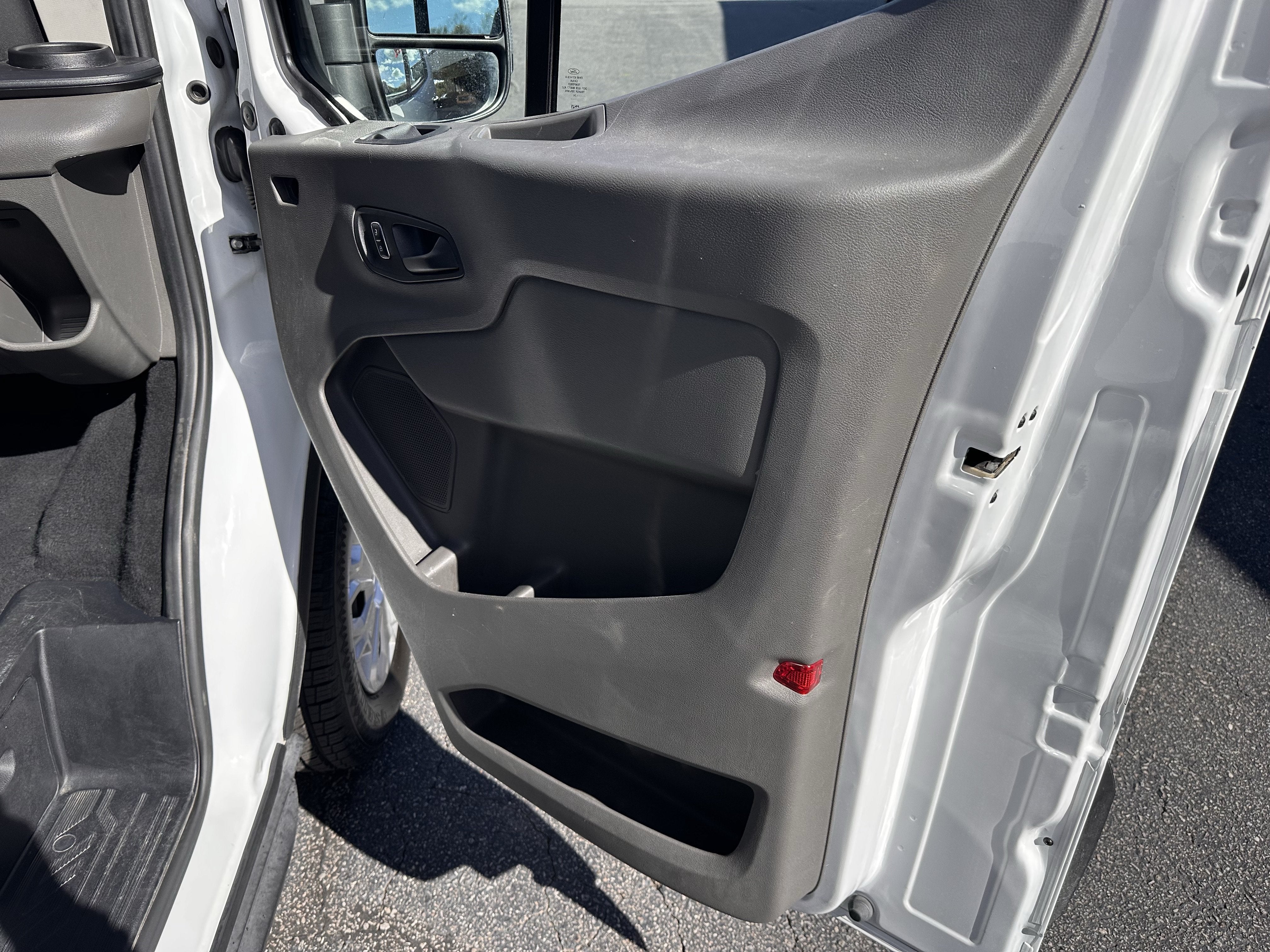 2024 Ford Transit Passenger Wagon XL