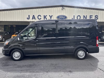 2025 Ford Transit Passenger Wagon XLT