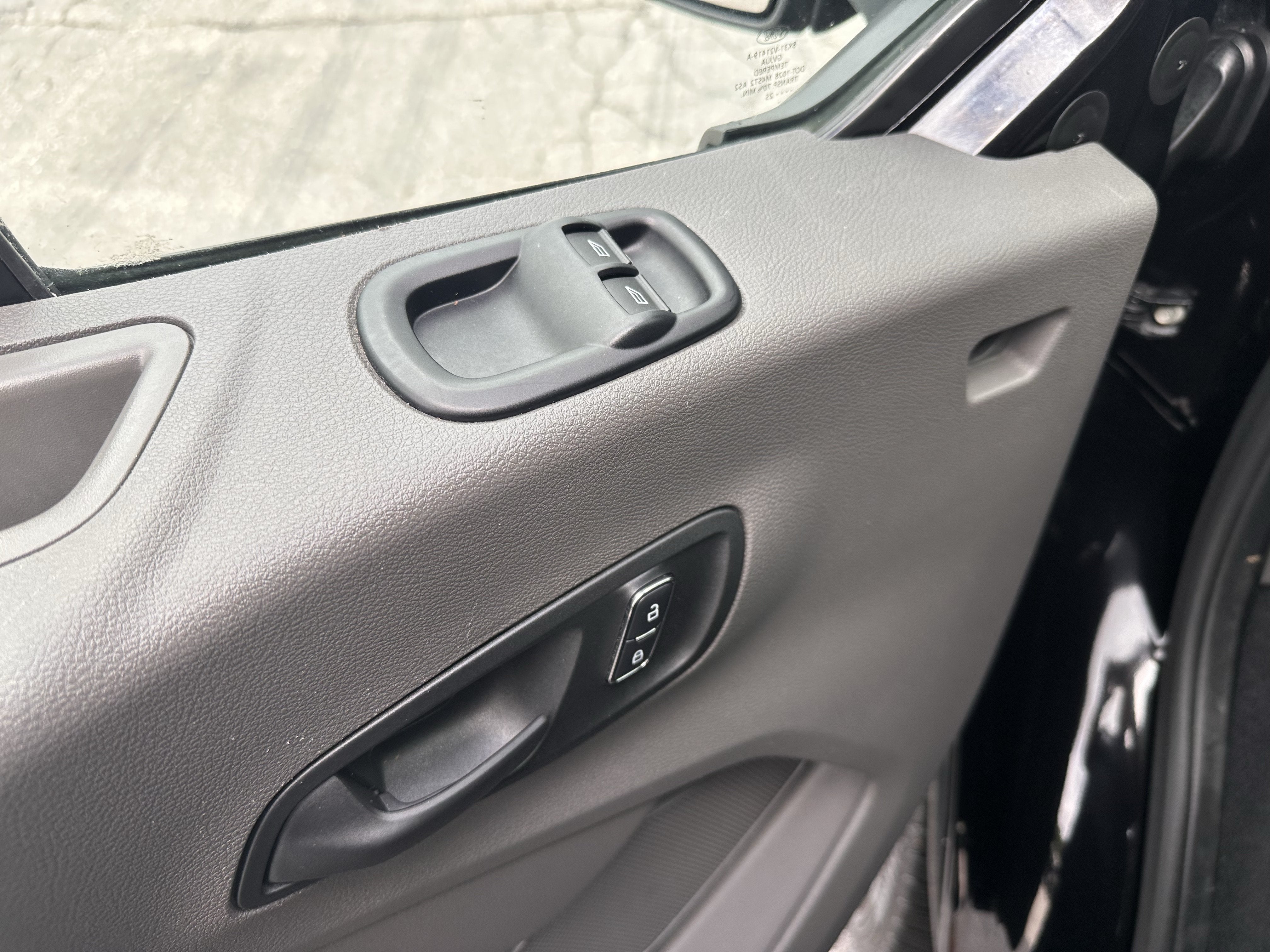 2025 Ford Transit Passenger Wagon XLT