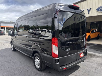 2025 Ford Transit Passenger Wagon XLT