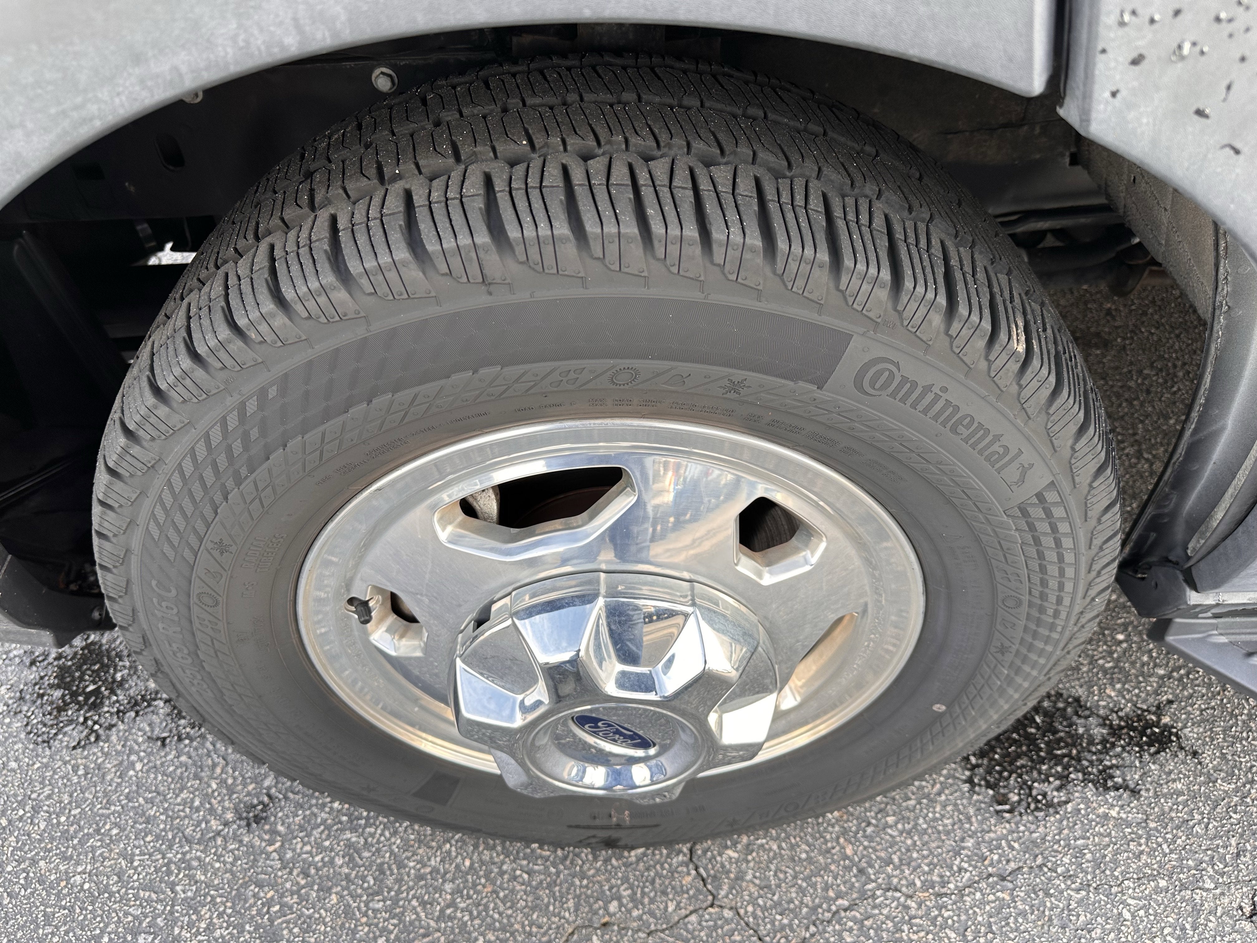 2020 Ford Transit MR Passenger Wagon XLT