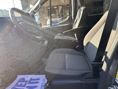 2026 Ford Transit Passenger Wagon XLT