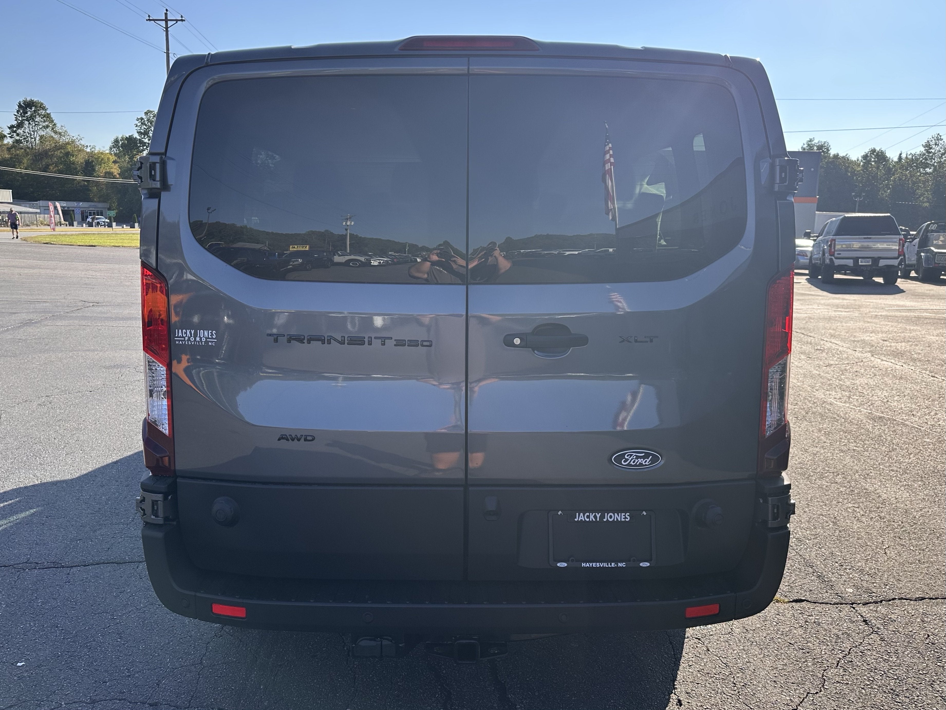 2026 Ford Transit Passenger Wagon XLT