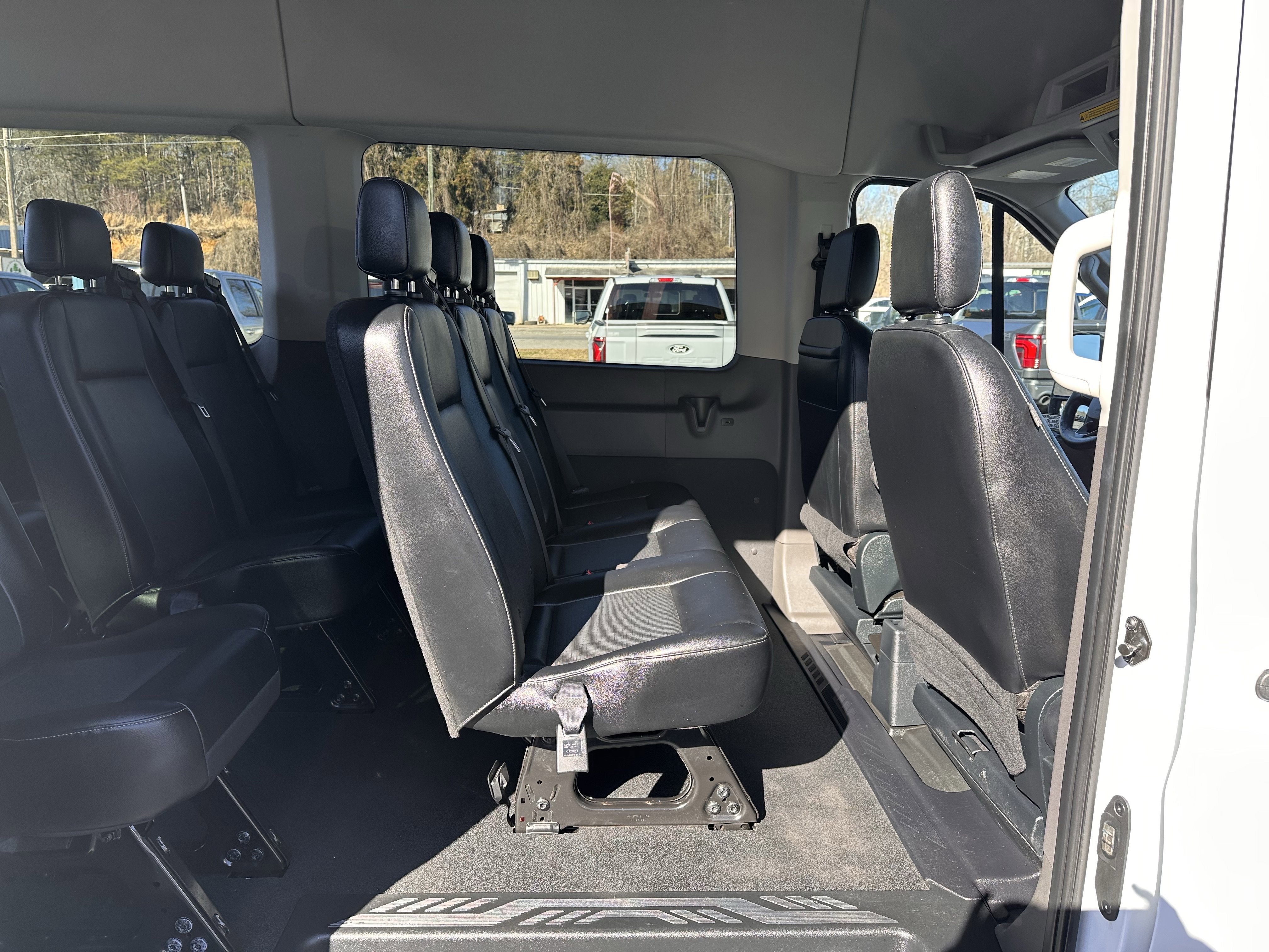 2023 Ford Transit HR Passenger Wagon XL
