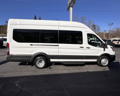 2023 Ford Transit HR Passenger Wagon XL
