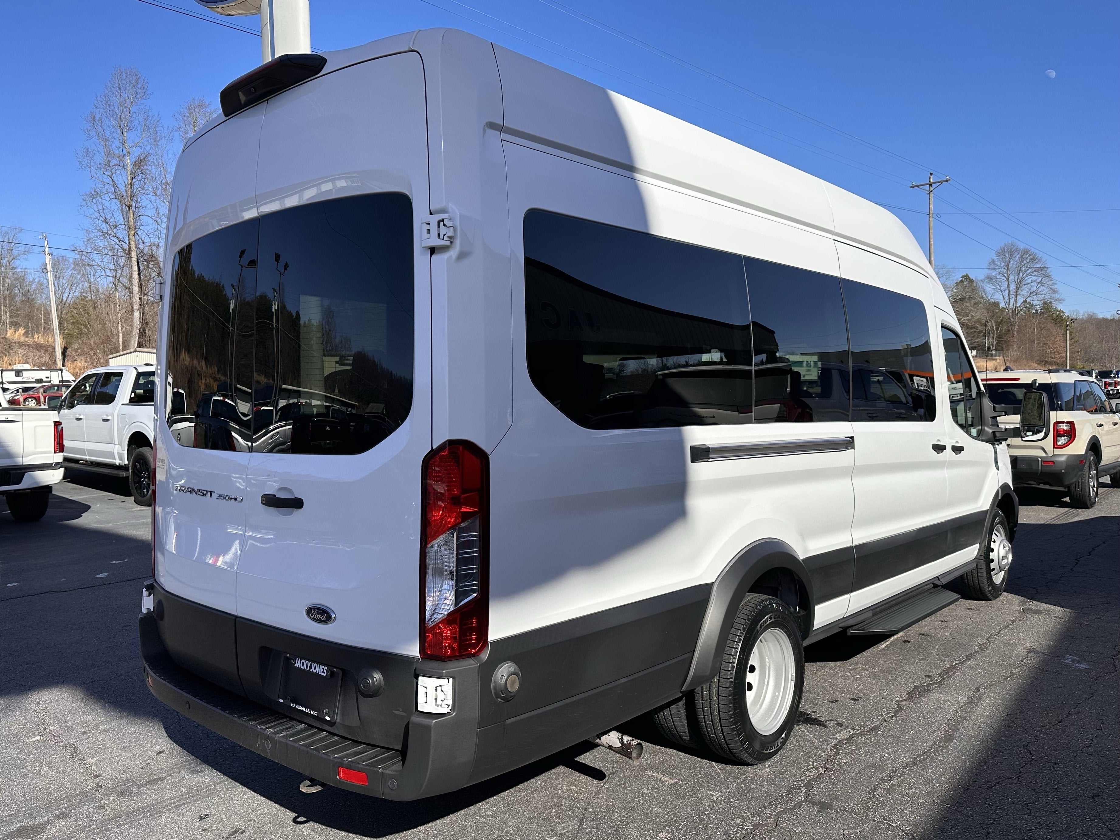2023 Ford Transit HR Passenger Wagon XL