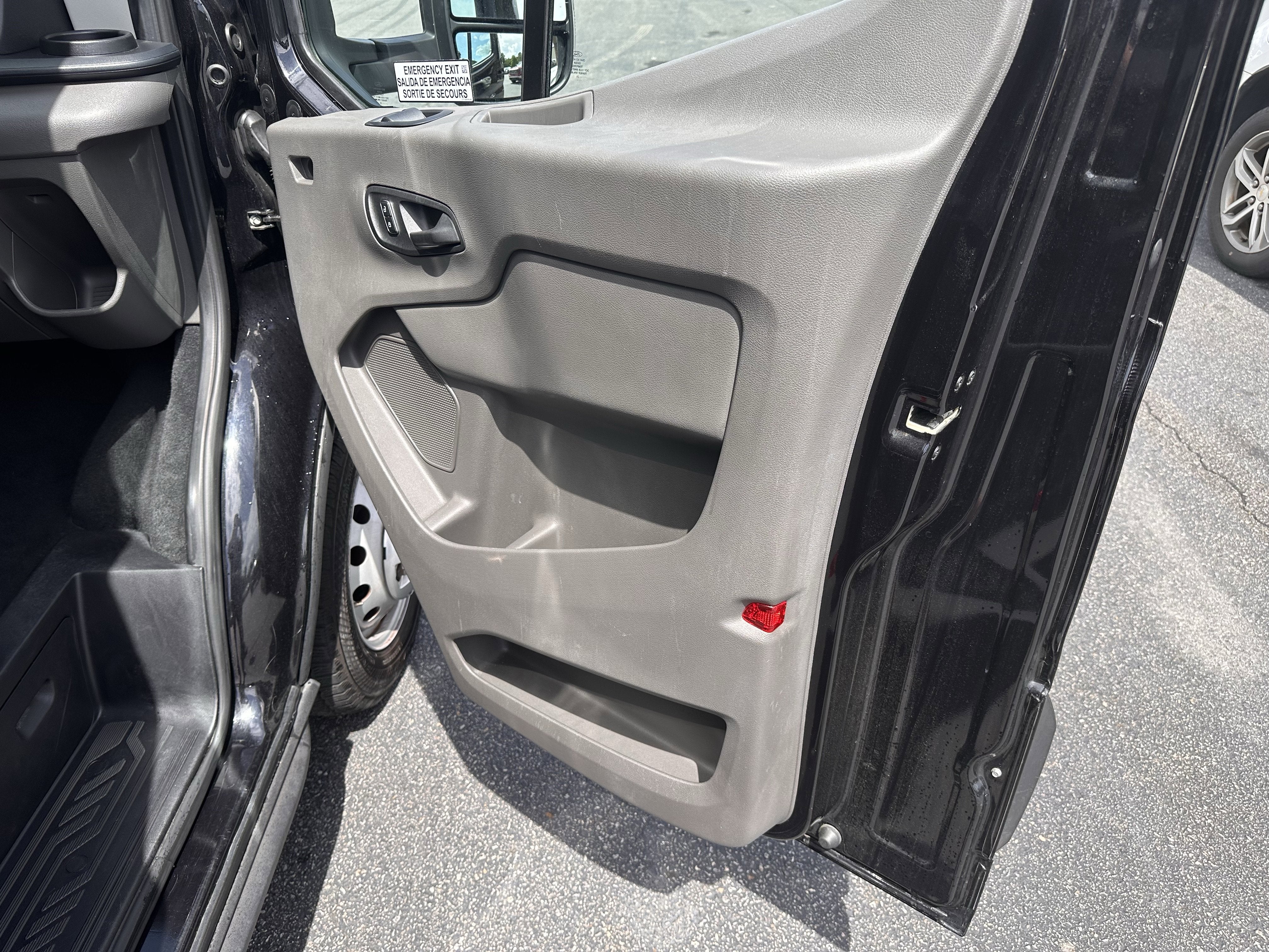 2025 Ford Transit Passenger Wagon XL