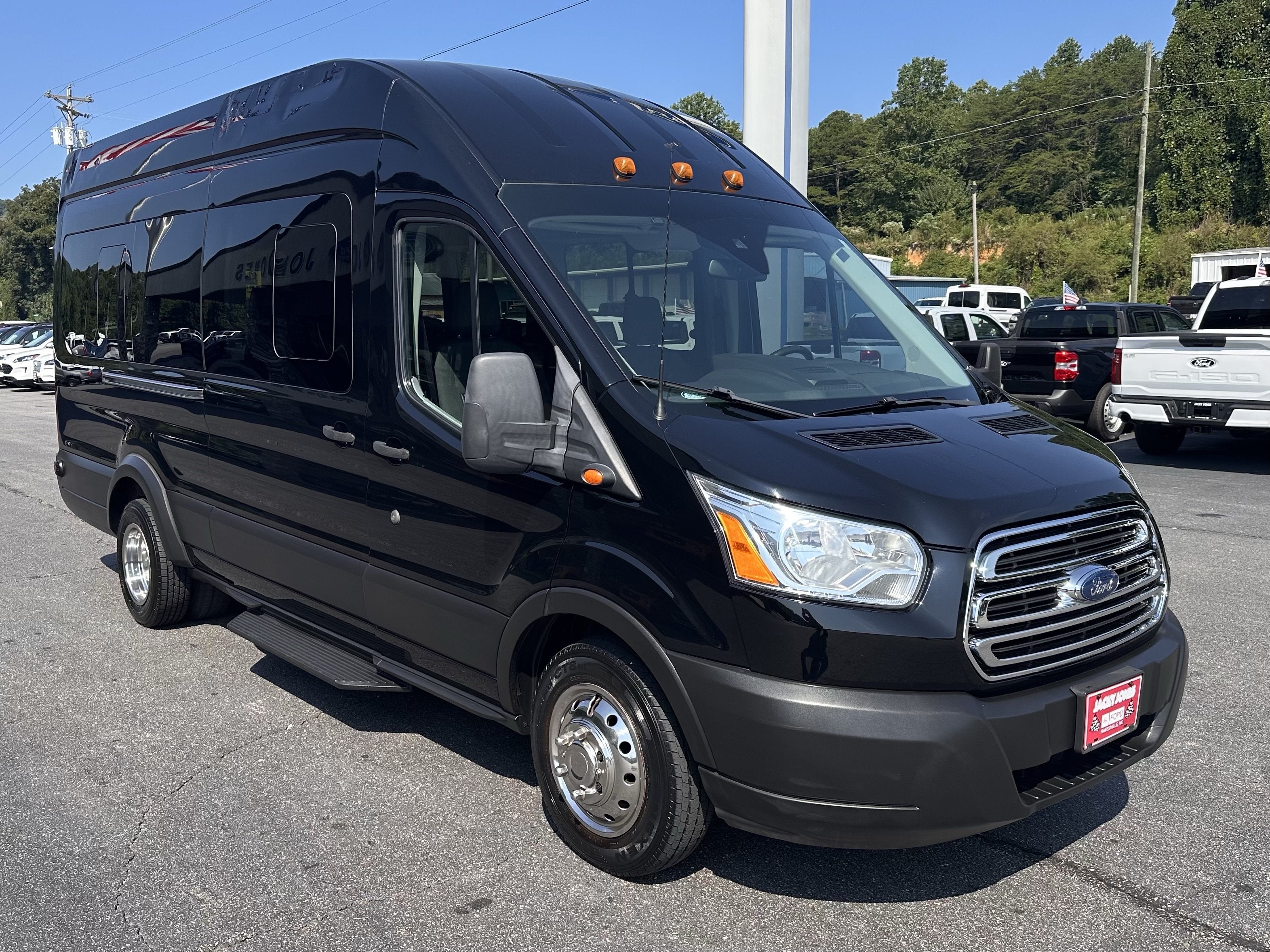 2019 Ford Transit Passenger Wagon XLT