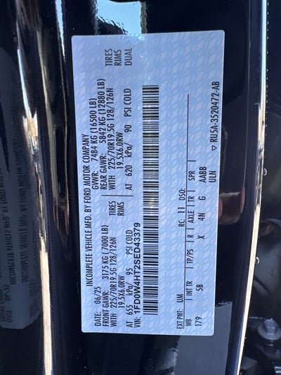 2025 Ford Super Duty F-450 LARIAT