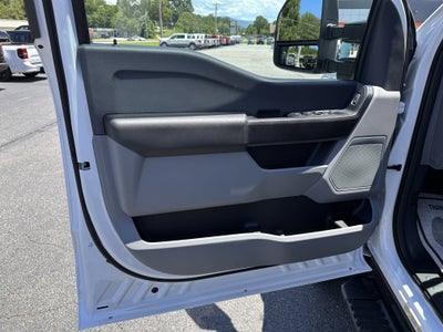 2025 Ford Super Duty F-550 XL