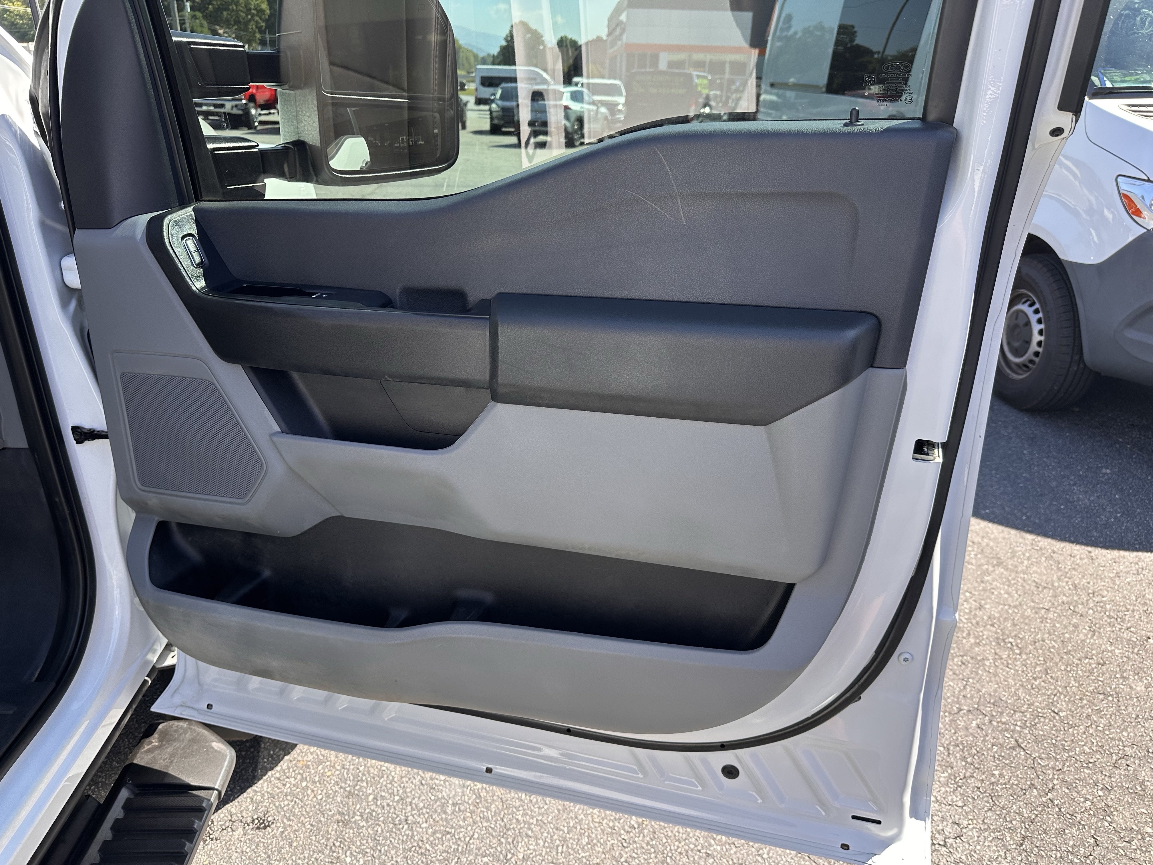 2024 Ford Super Duty F-550 XL