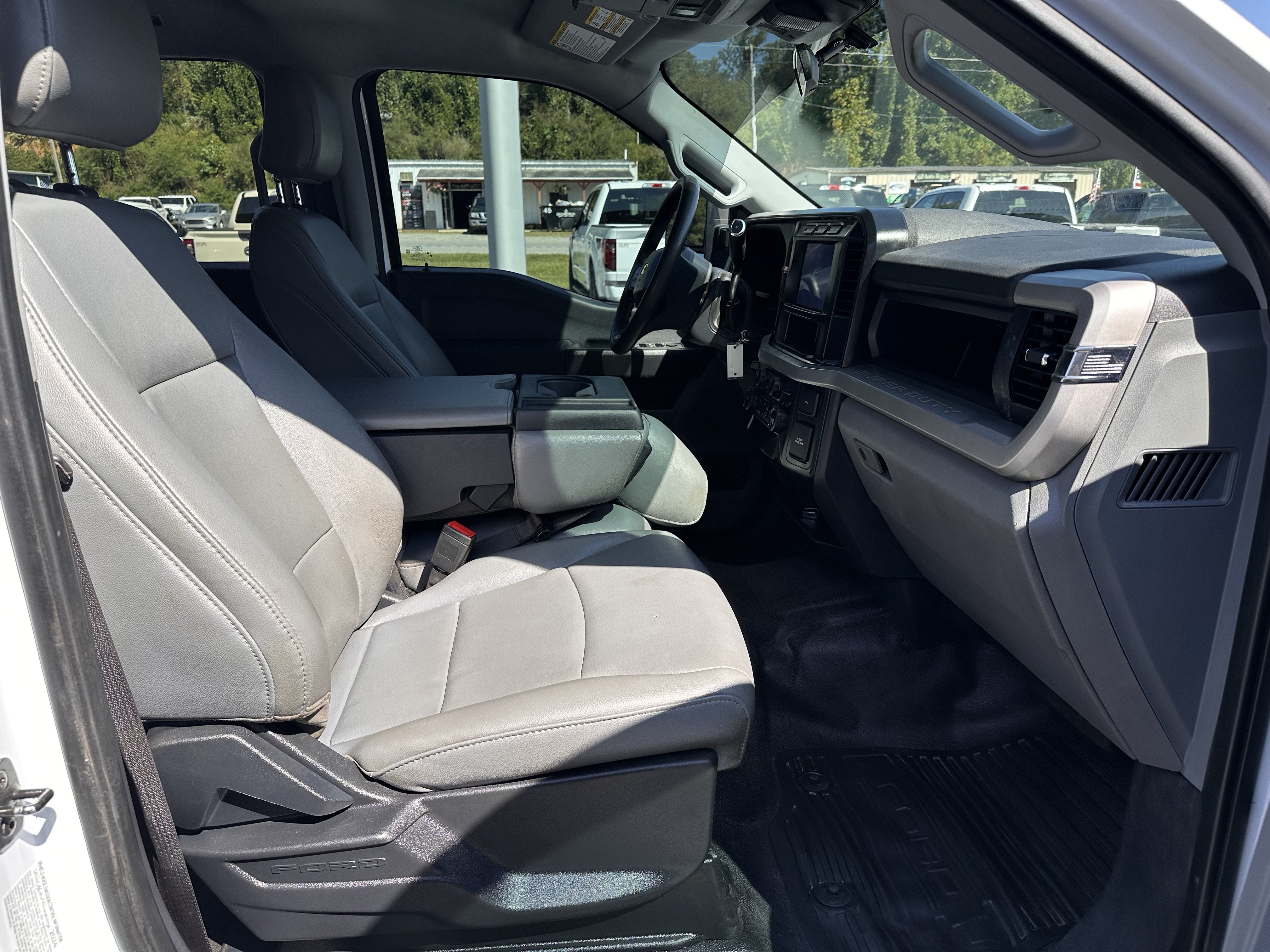 2024 Ford Super Duty F-550 XL