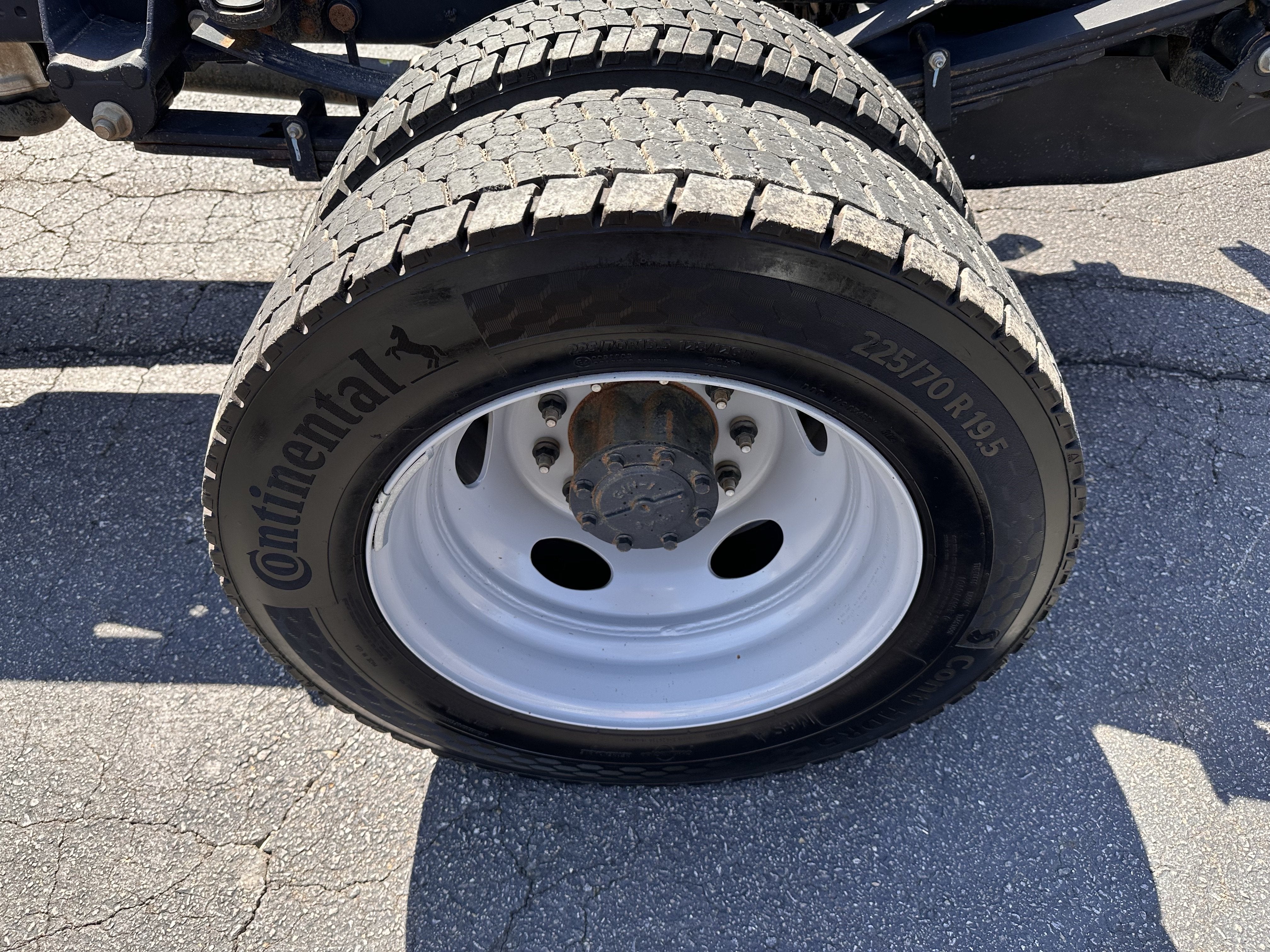 2024 Ford Super Duty F-550 XL