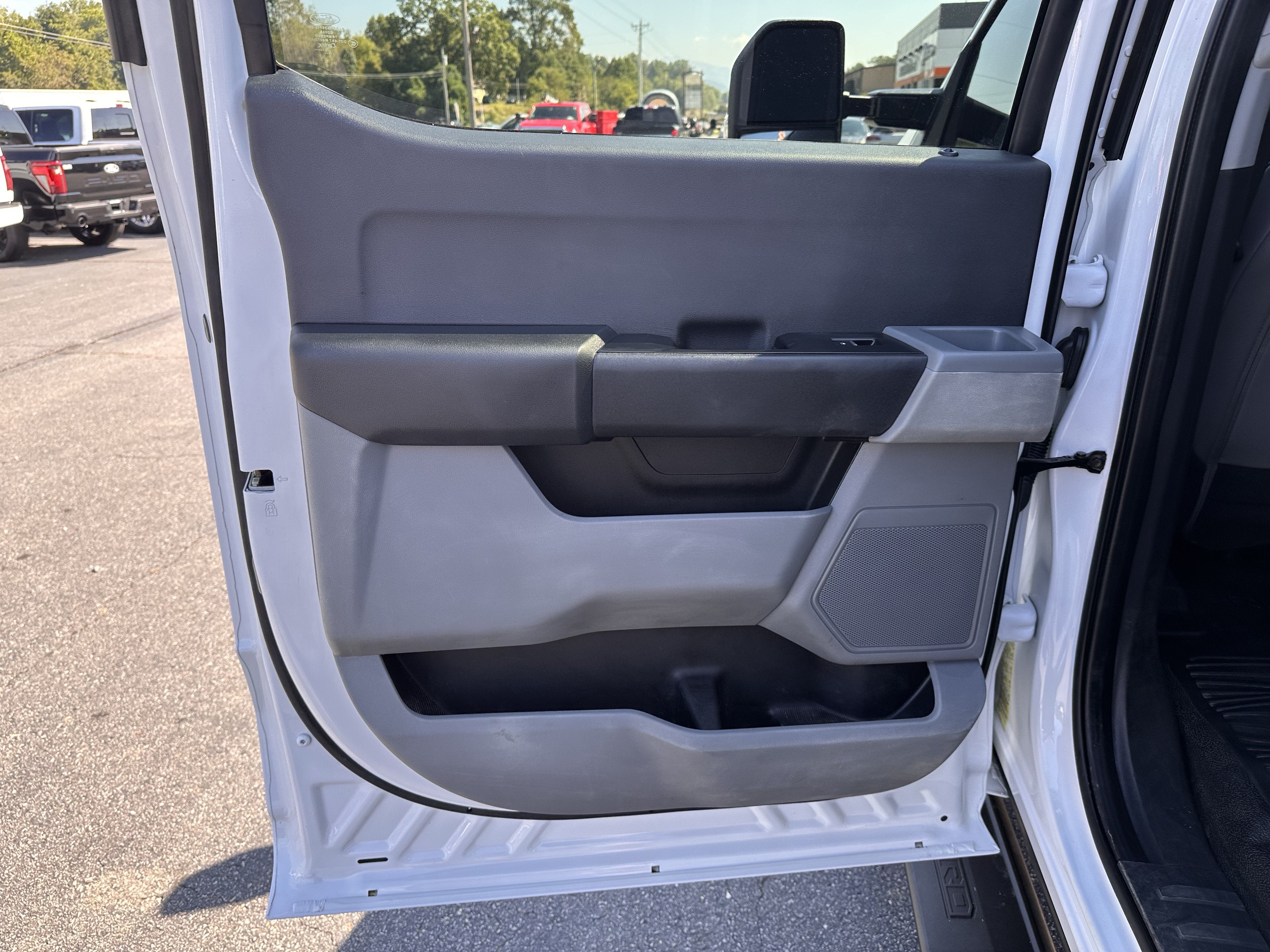 2024 Ford Super Duty F-550 XL