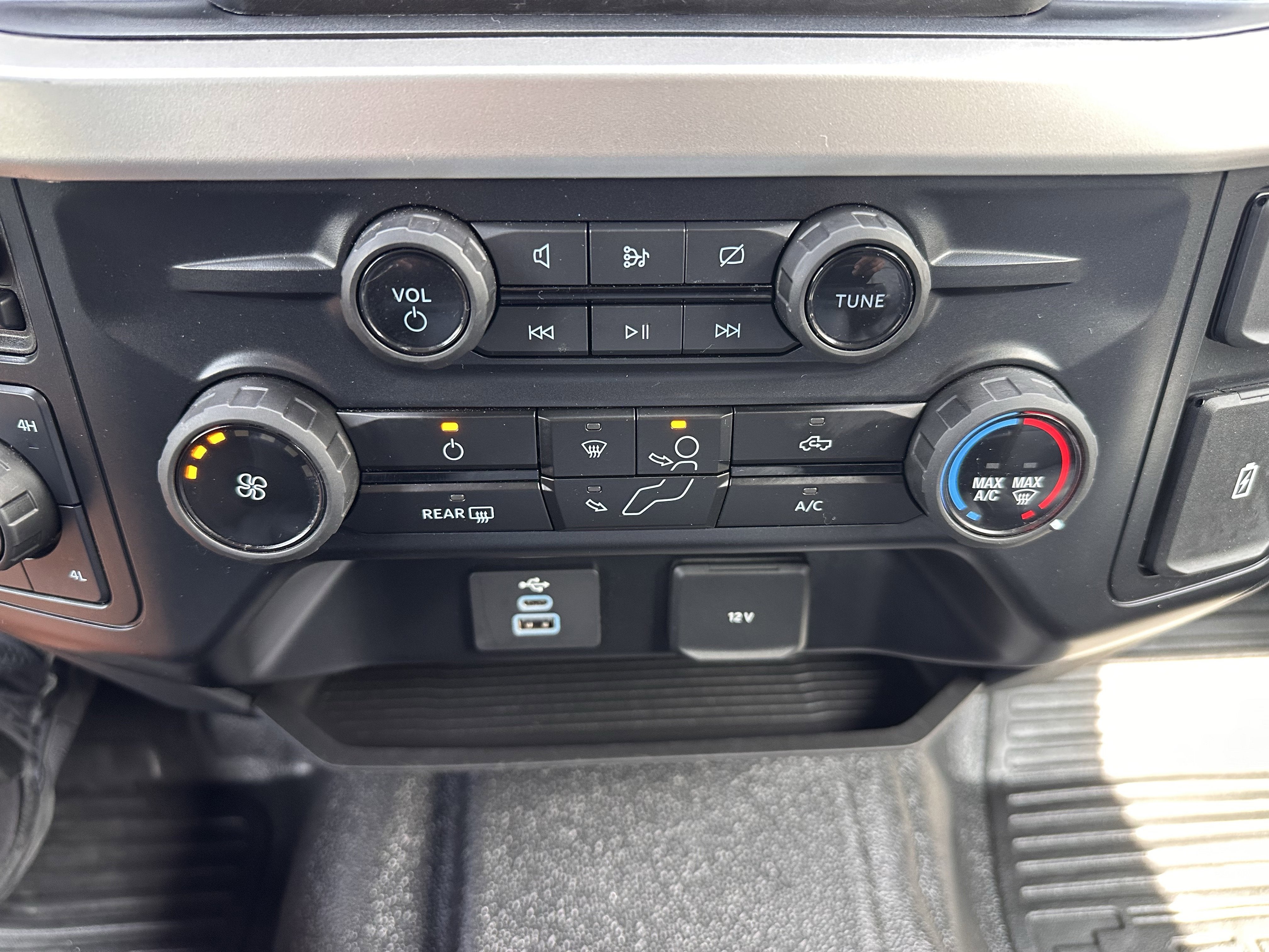 2024 Ford Super Duty F-550 XL