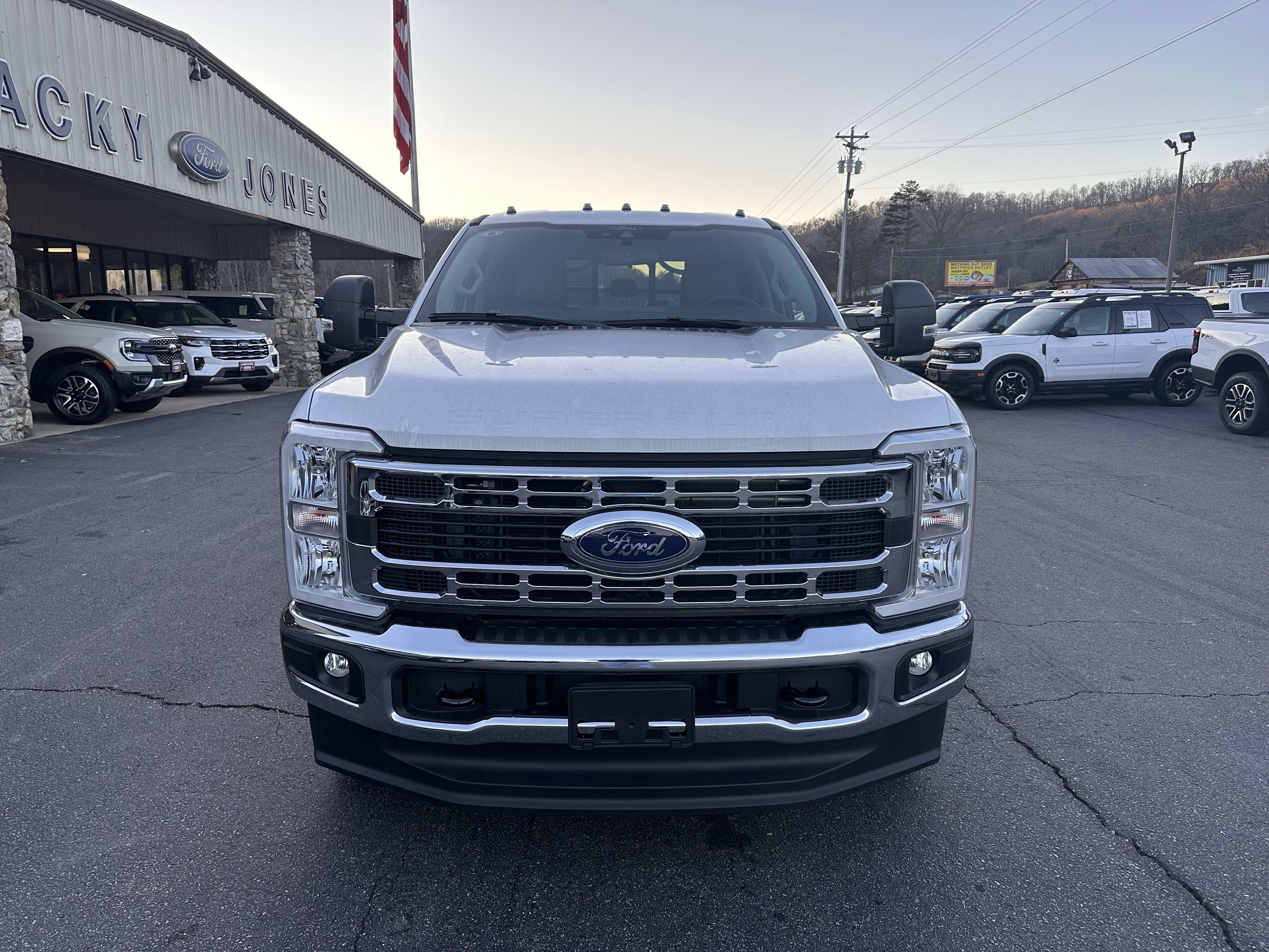 2025 Ford Super Duty F-350 DRW XL