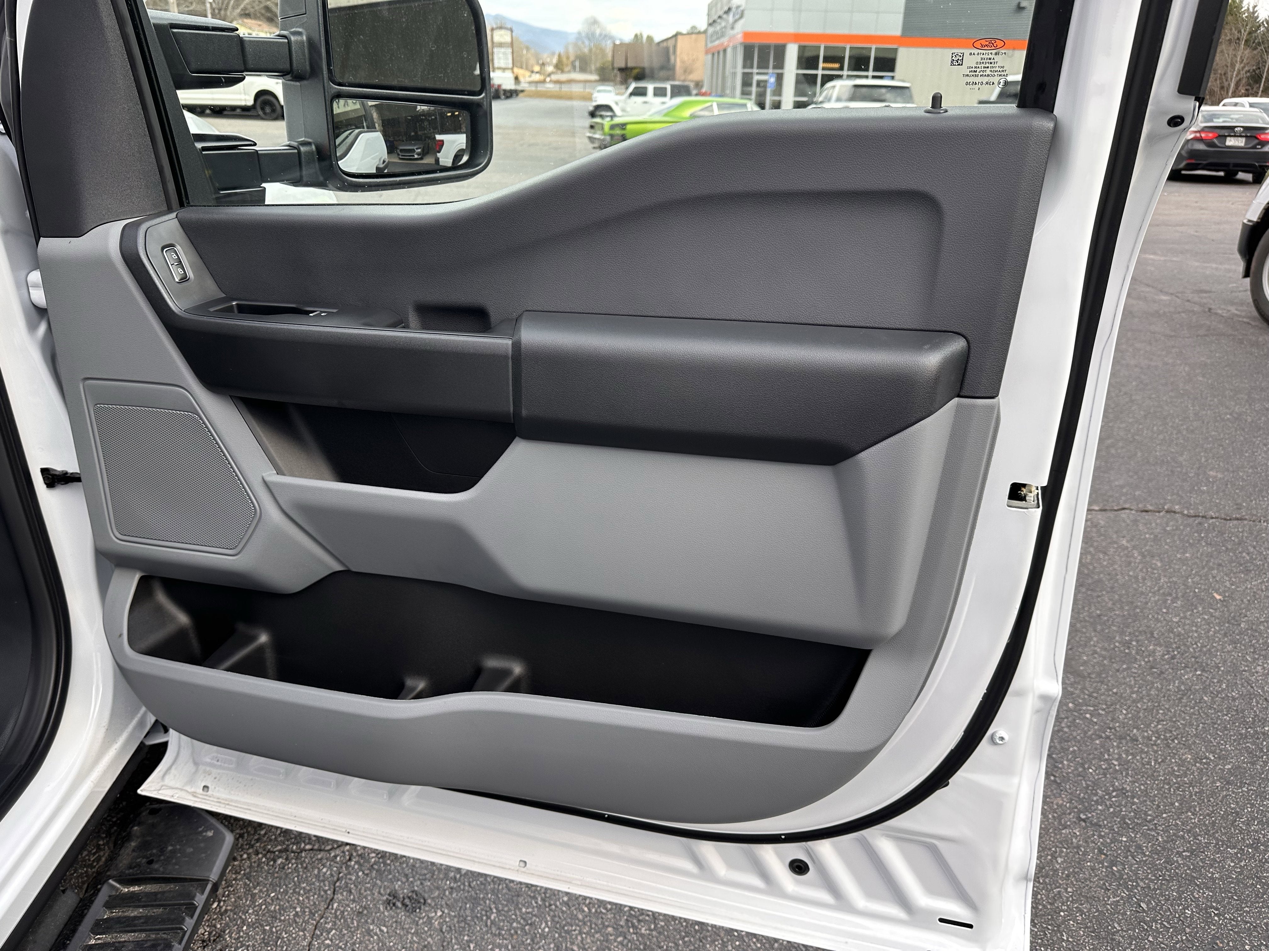 2026 Ford Super Duty F-350 DRW XL